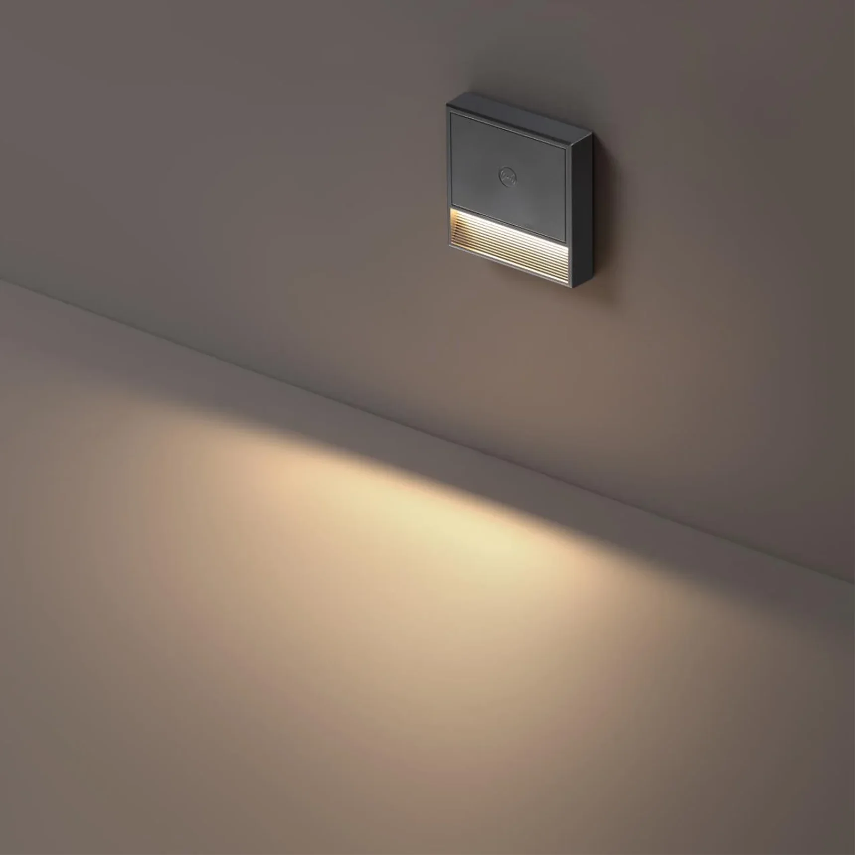 359710 OVER NT25 434 серый Светильник накладной сенсорный для лестниц IP20 LED 0.4W 3000К 1000mAh Li-ion, 5V VESPERA