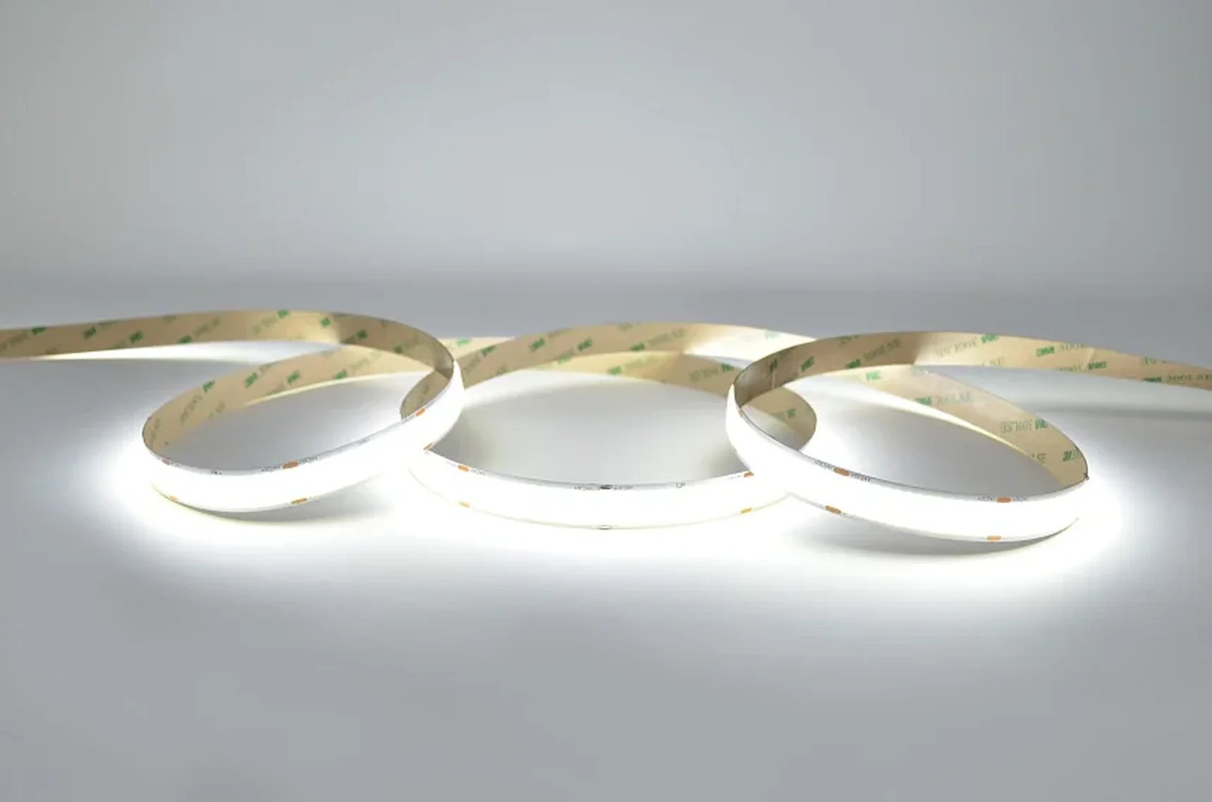 Светодиодная лента LEDS POWER COB трехрядная 960/м (24Вт/м) 24В холодная