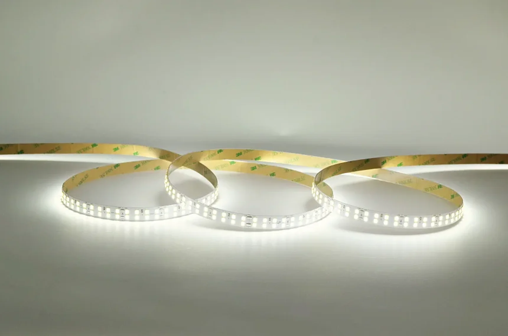 Светодиодная лента LEDS POWER двухрядная 12мм 2835 240/м (22Вт/м) 24В теплая, серия ПРО140