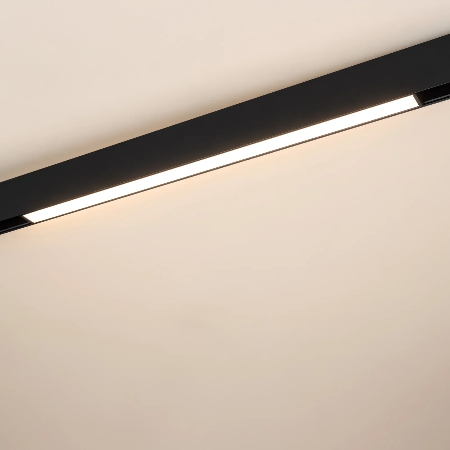 Светильник MAG-ORIENT-FLAT-L465-16W Day4000 (BK, 100 deg, 48V) (Arlight, IP20 Металл, 5 лет) 033611(1)