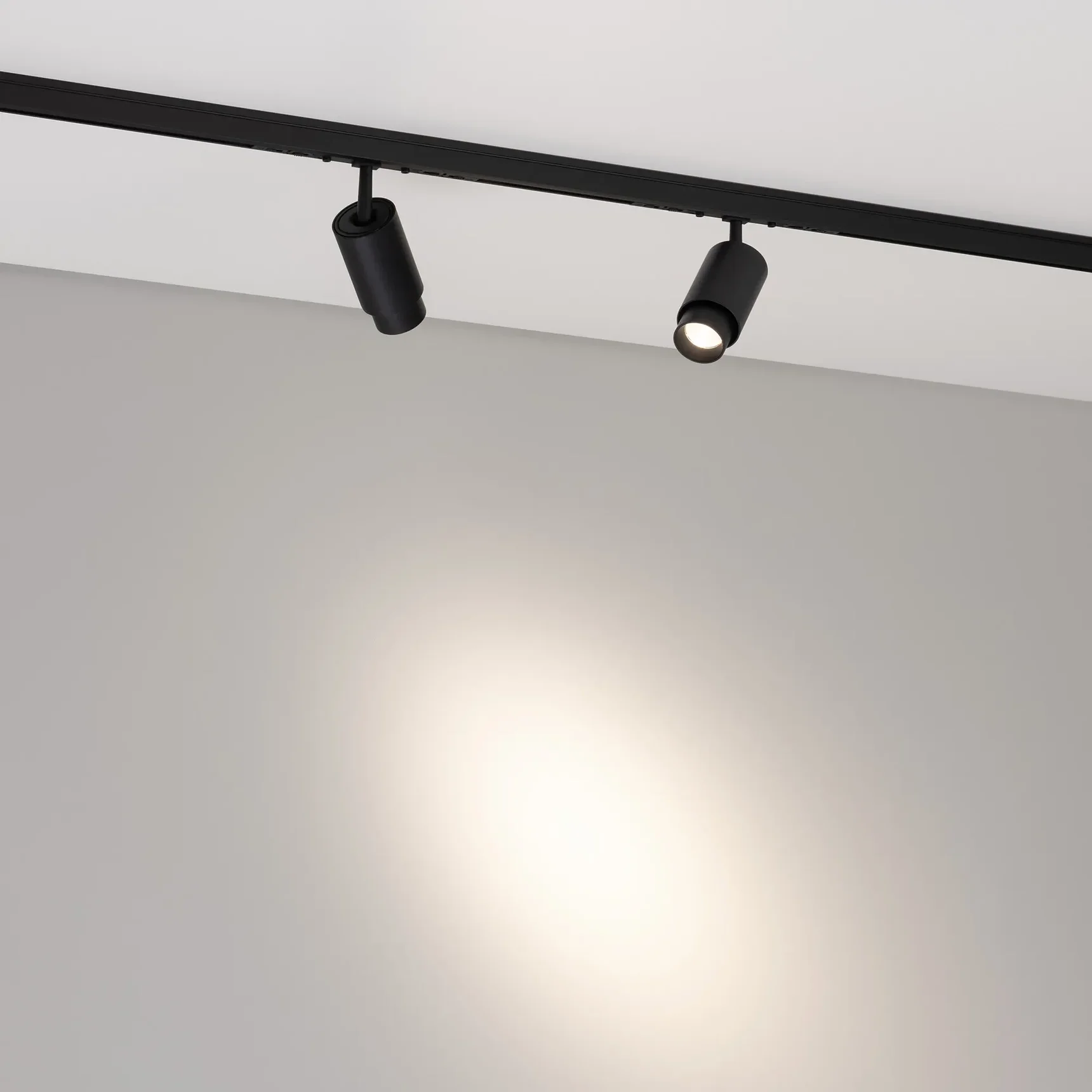 Светильник MAG-MICROCOSM-SPOT-ZOOM-R30-2W Day4000 (WH, 15-45 deg, 24V) (Arlight, IP20 Металл, 5 лет) 051803