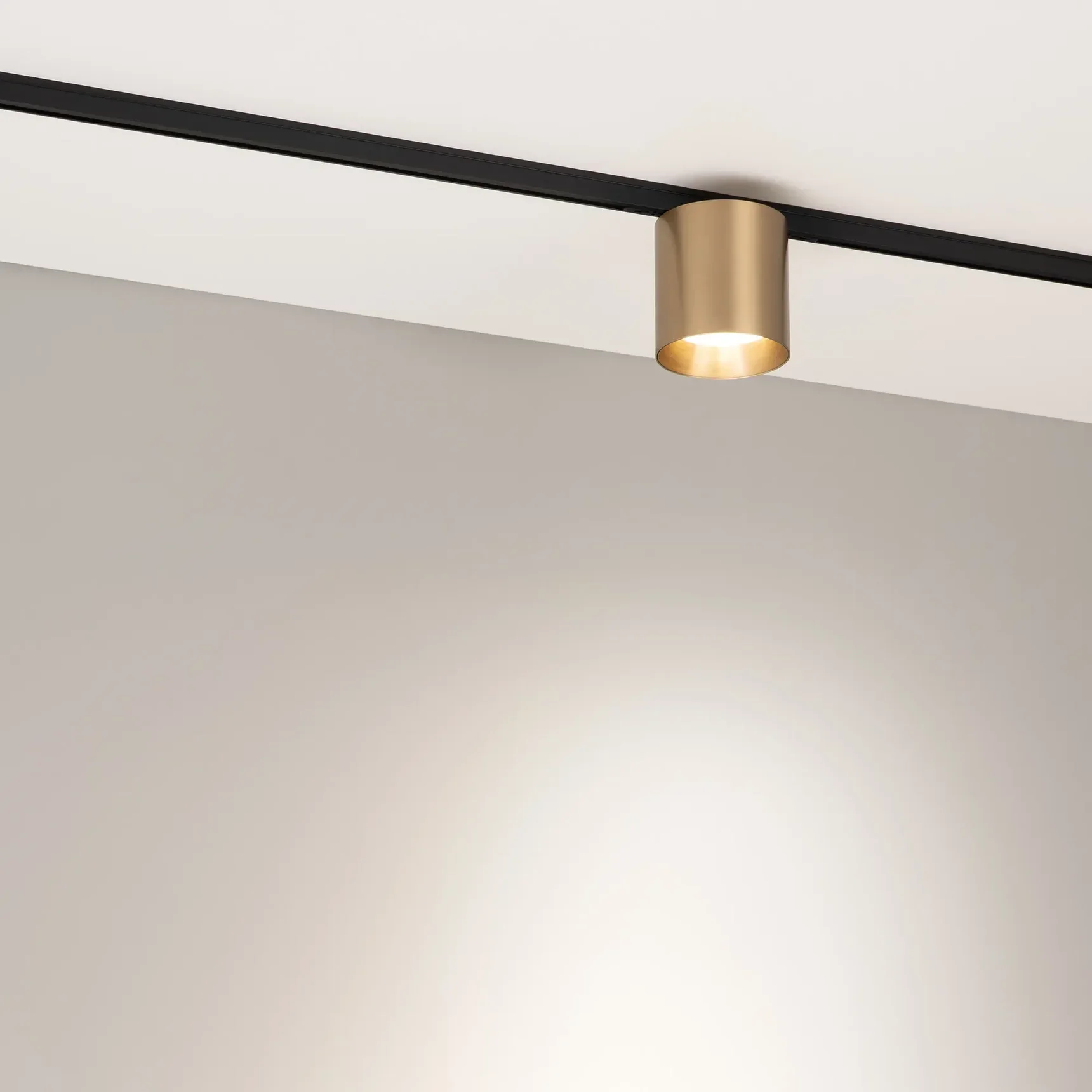 Светильник MAG-MICROCOSM-POINT-R68-7W Day4000 (GD, 36 deg, 24V) (Arlight, IP20 Металл, 5 лет) 051829