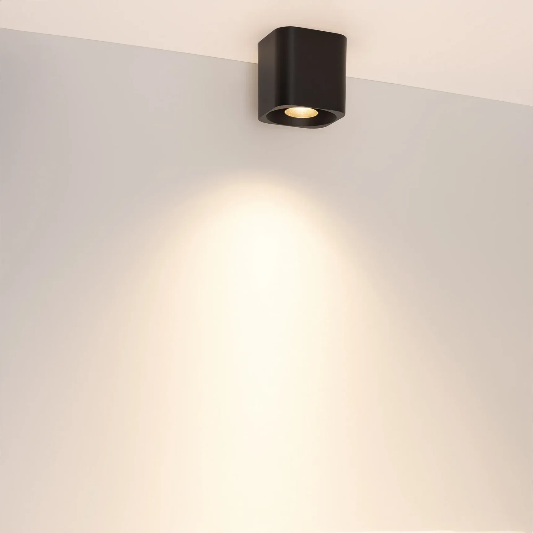Светильник SP-ACENTO-S95x95-10W Warm3000 (BK, 20-45 deg, 230V) (Arlight, IP20 Металл, 5 лет) 055747