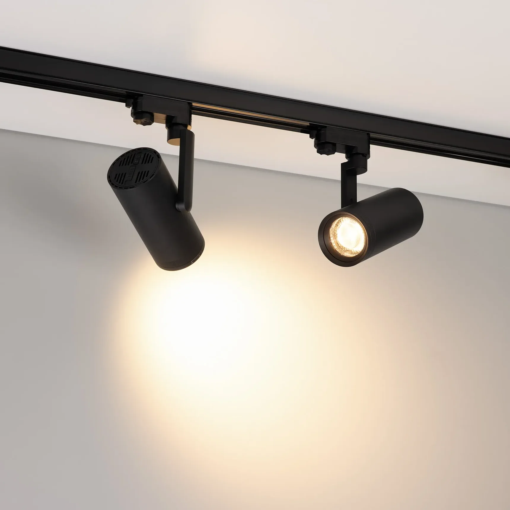 Светильник LGD-URANUS-4TR-R75-18W/25W Warm3500-MIX (BK, 20-50 deg, side holder, 230V) (Arlight, IP20 Металл, 5 лет) 055807