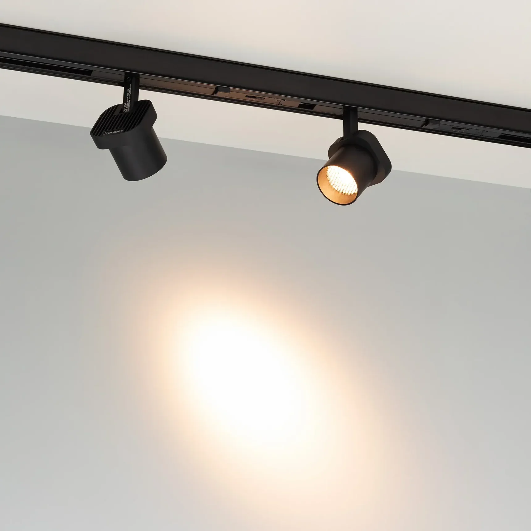 Светильник LGD-DIAFILM-4TR-R60-10W Warm3000 (BK, 20 deg, 230V) (Arlight, IP20 Металл, 5 лет) 061447