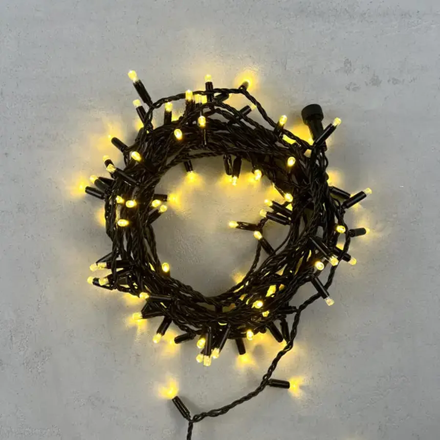 Гирлянда Нить с Колпачком 10м Золотой, 100 LED, Провод Черный ПВХ, IP65