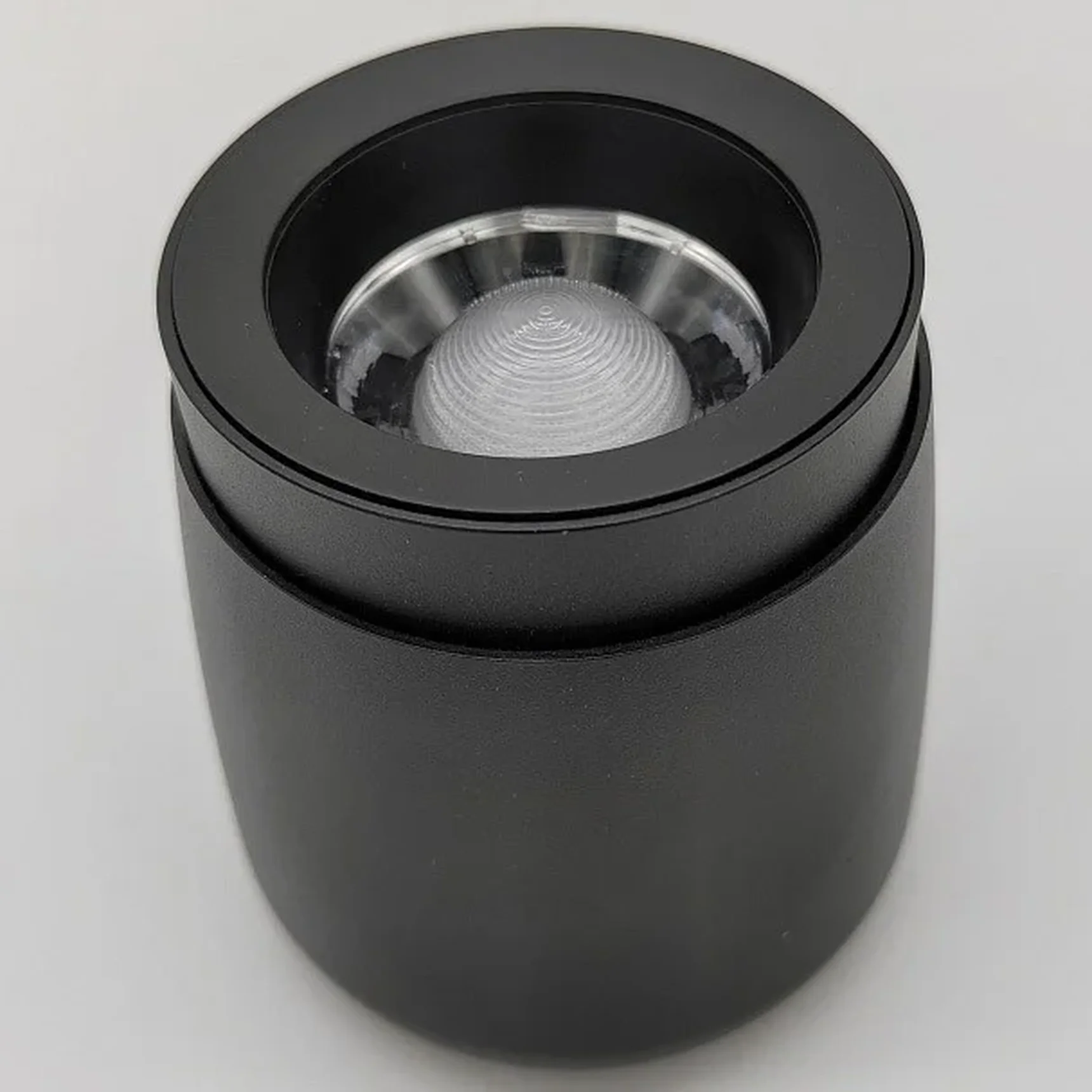 Светильник накладной iLEDEX Metrica 114-12W-D90-4K-ZOOM-BK