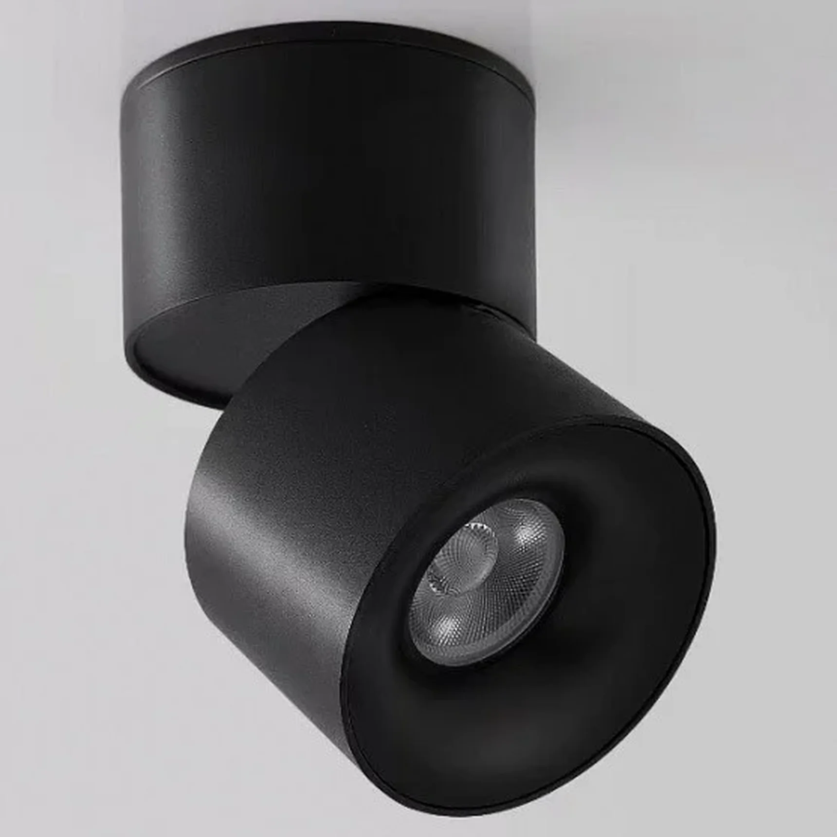 Светильник накладной iLEDEX Metrica 115-12W-D70-4K-55DG-BK