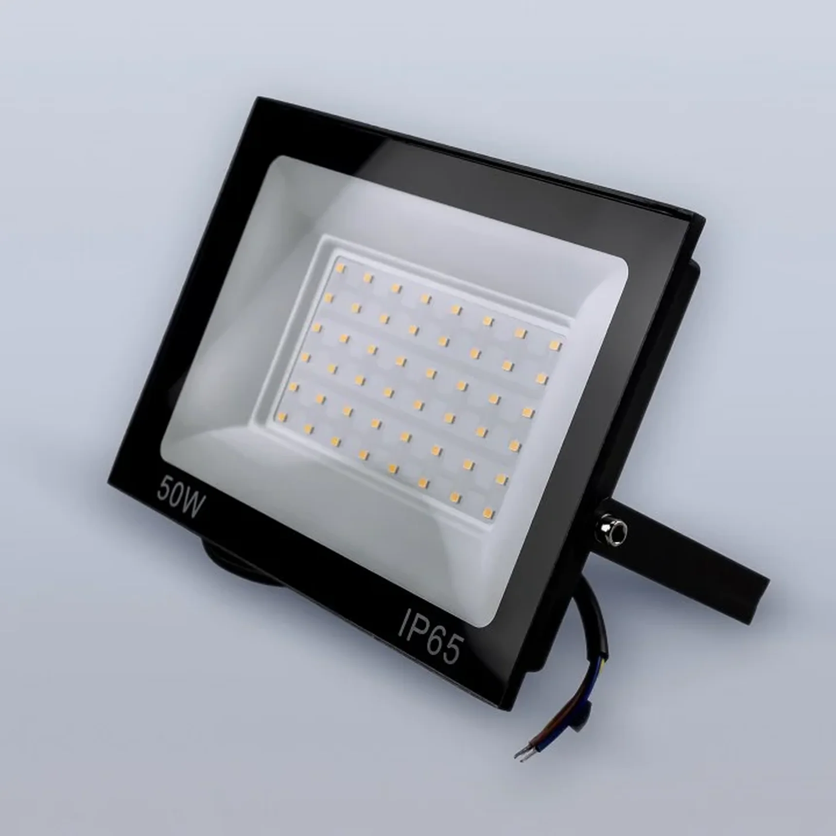 Светодиодный прожектор тонкий LUX 50W холодный 6000К 220V