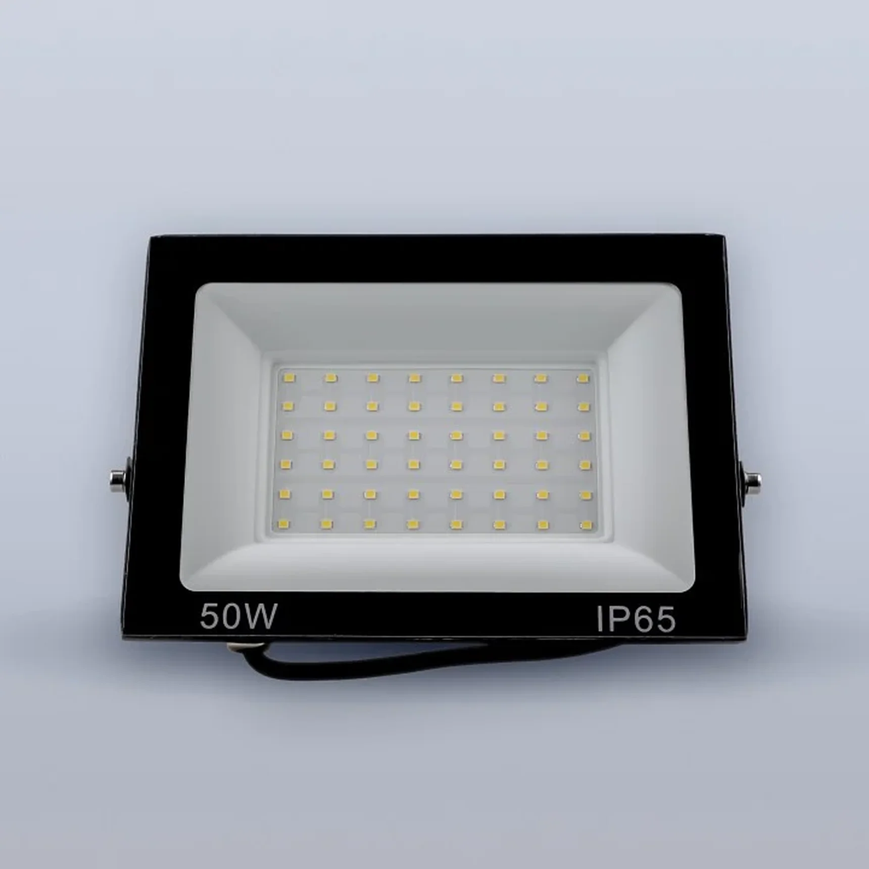 Светодиодный прожектор тонкий LUX 50W холодный 6000К 220V