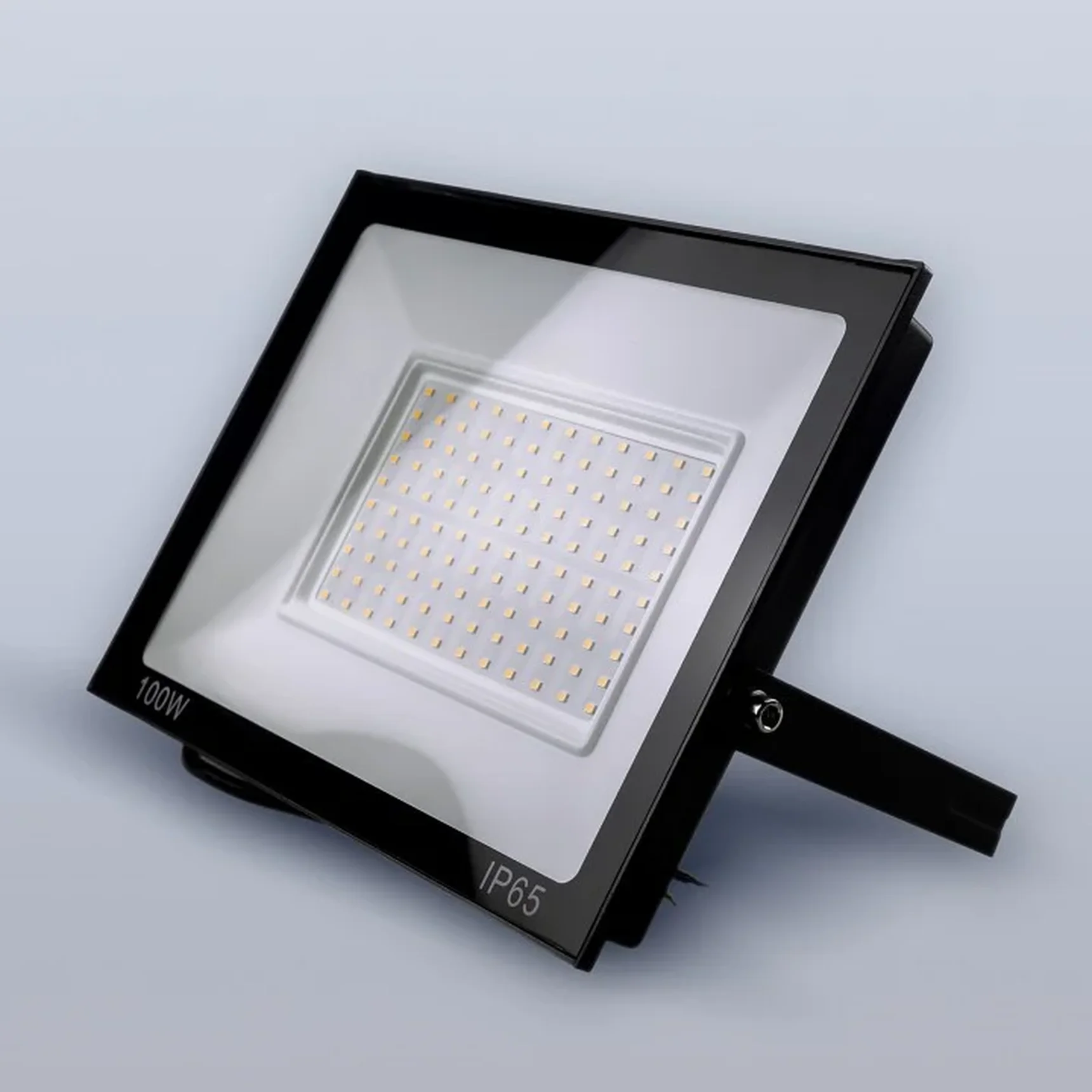 Светодиодный прожектор тонкий LUX 100W нейтральный 4500К 220V