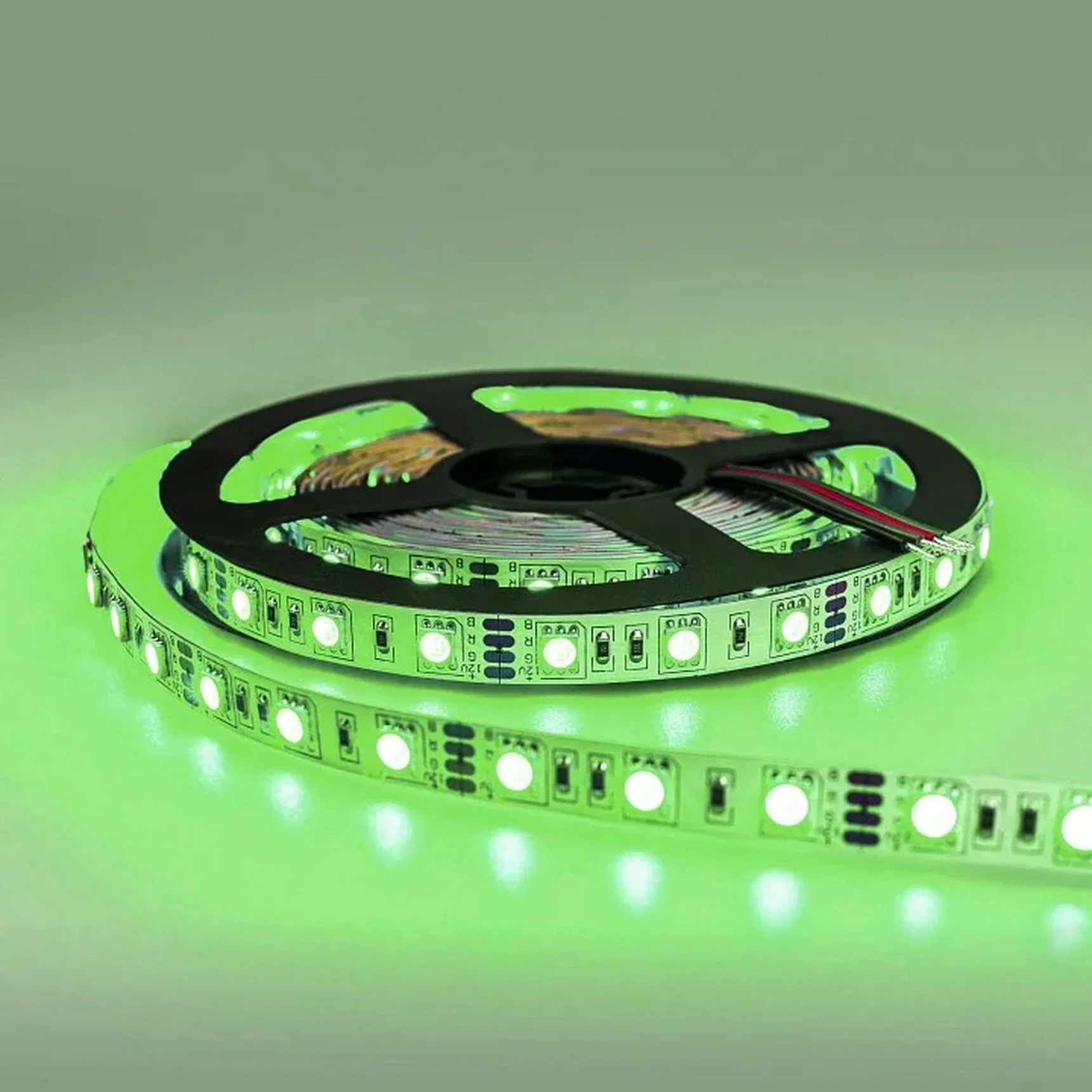 LUX Светодиодная лента в блистере (14.4W/М) + БП + контроллер RGB