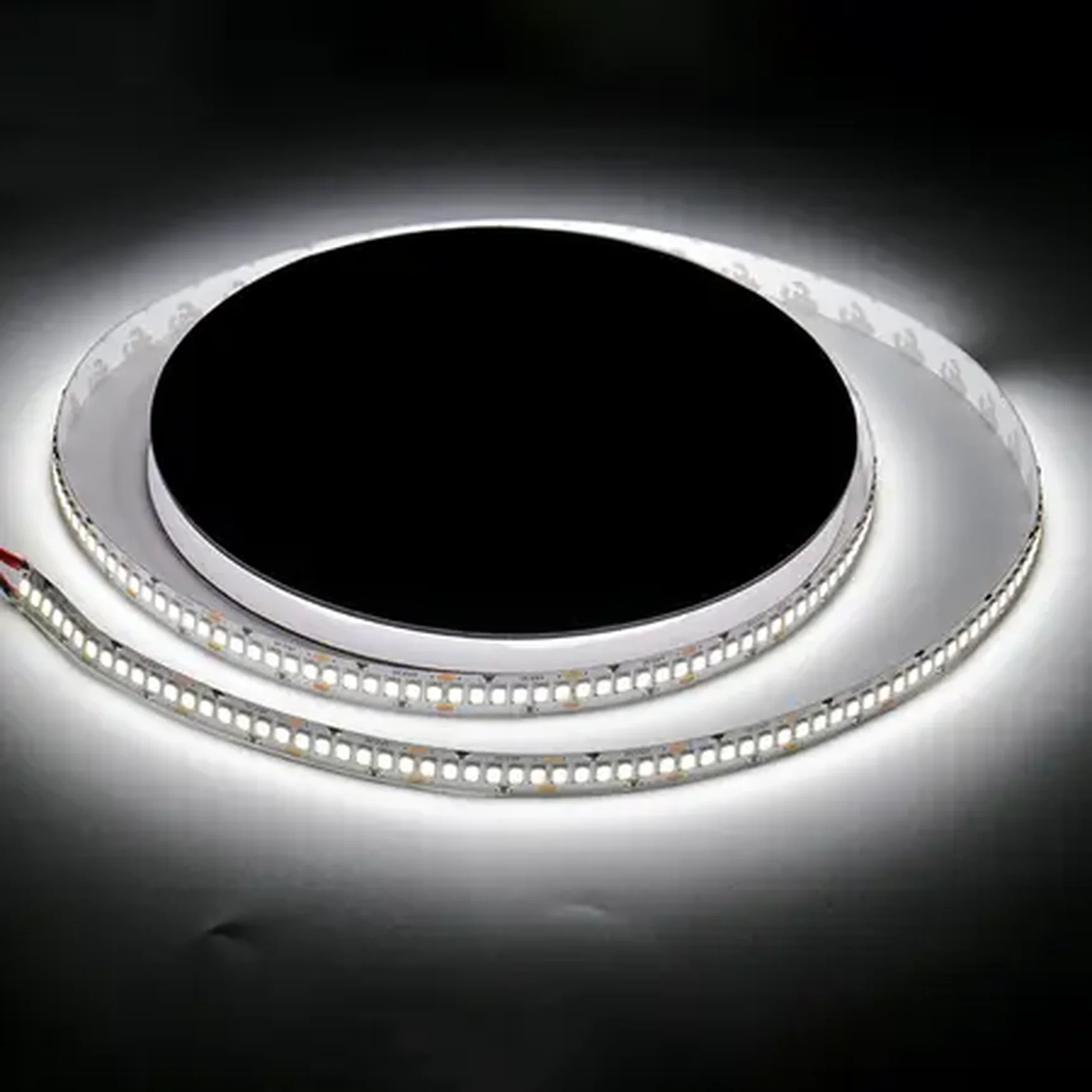 Светодиодная лента SWG Standard, 2835, 240 LED/м, 20 Вт/м, 24В , IP20, Цвет: Холодный белый, SWG2240-24-20-W-M