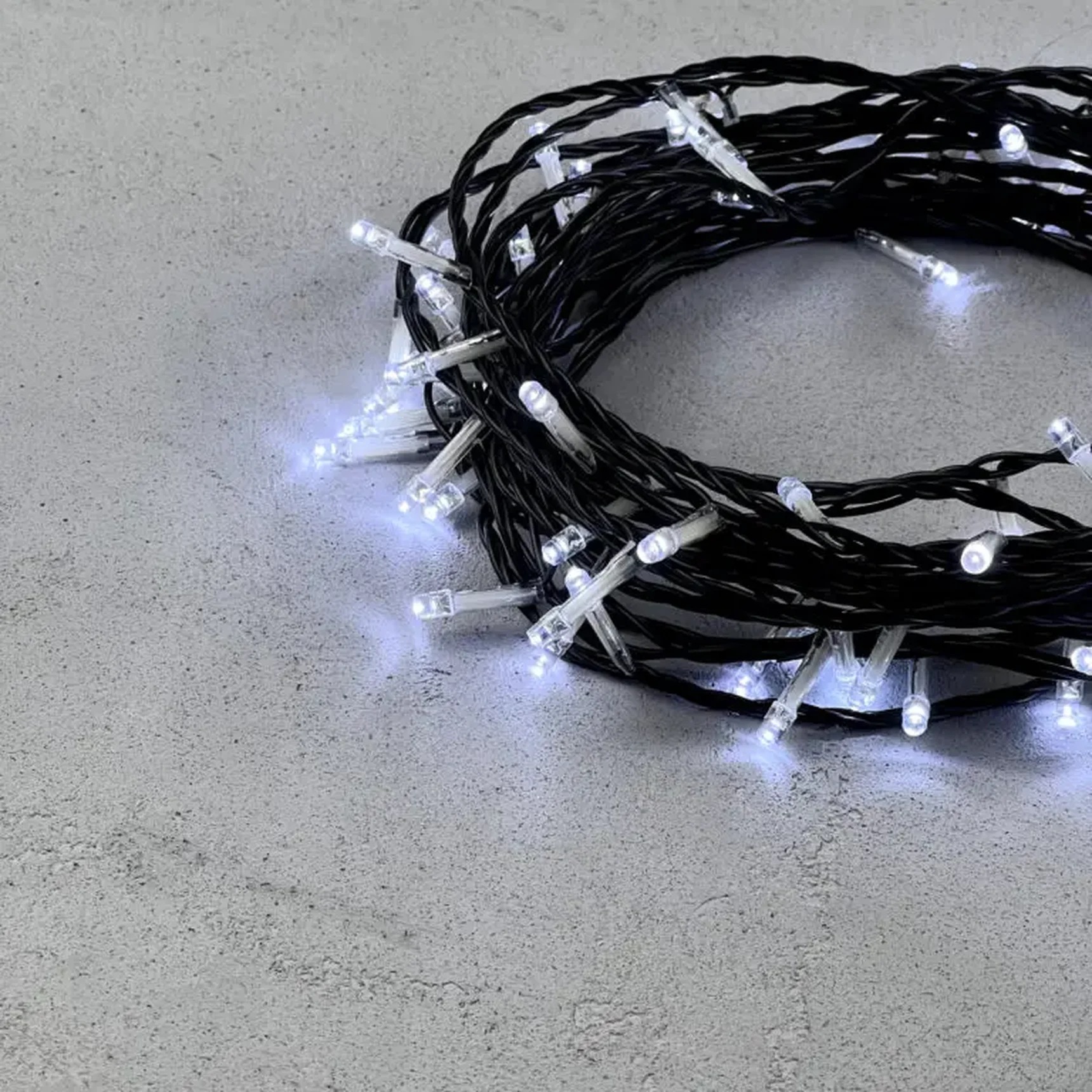 Гирлянда Нить с Контроллером 10м Белая 220В, 100 LED, Провод Черный ПВХ, IP20