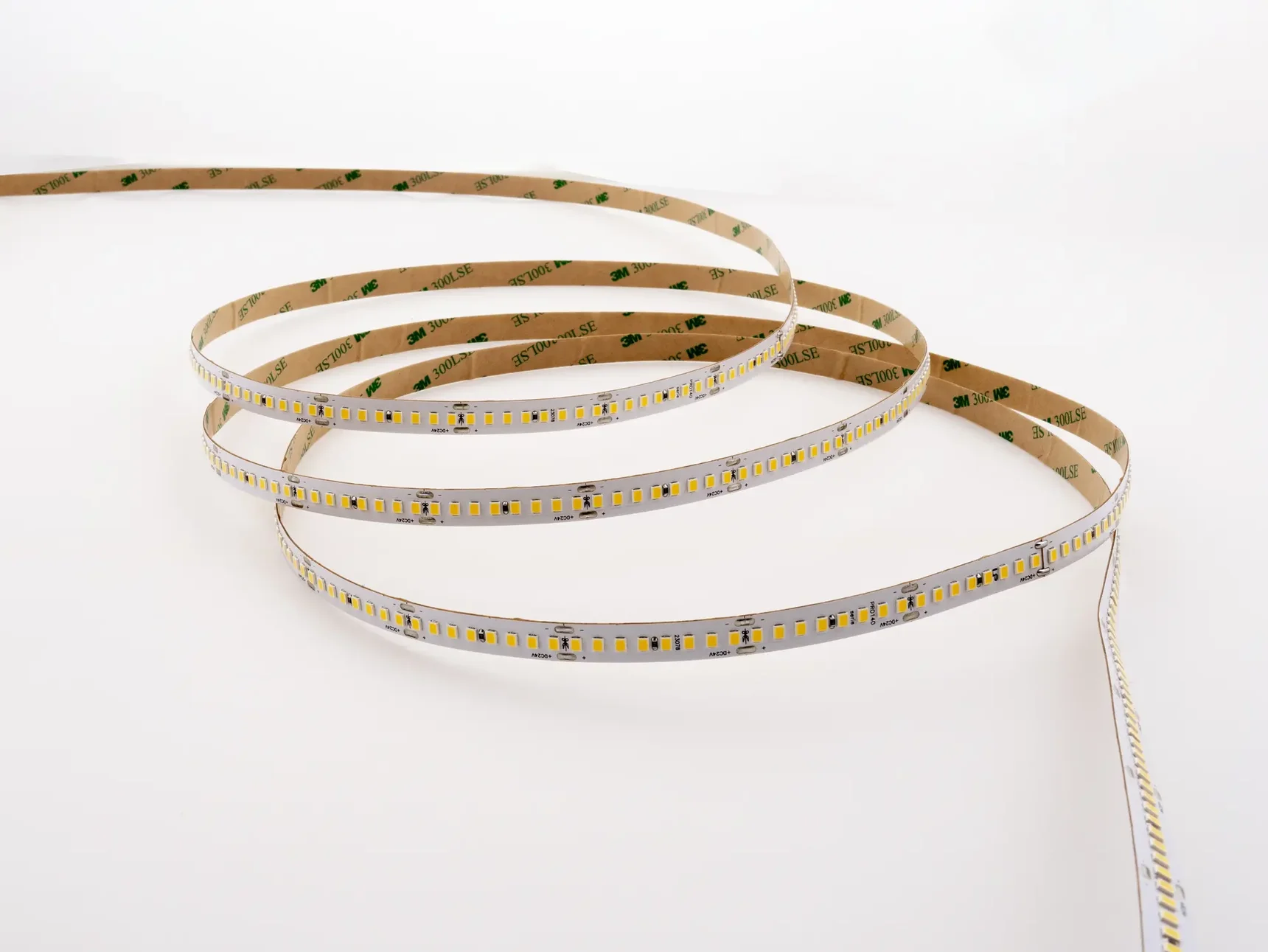 Светодиодная лента LEDS POWER 2835 192/м (18Вт/м) 24В холодная, серия ПРО140 005256