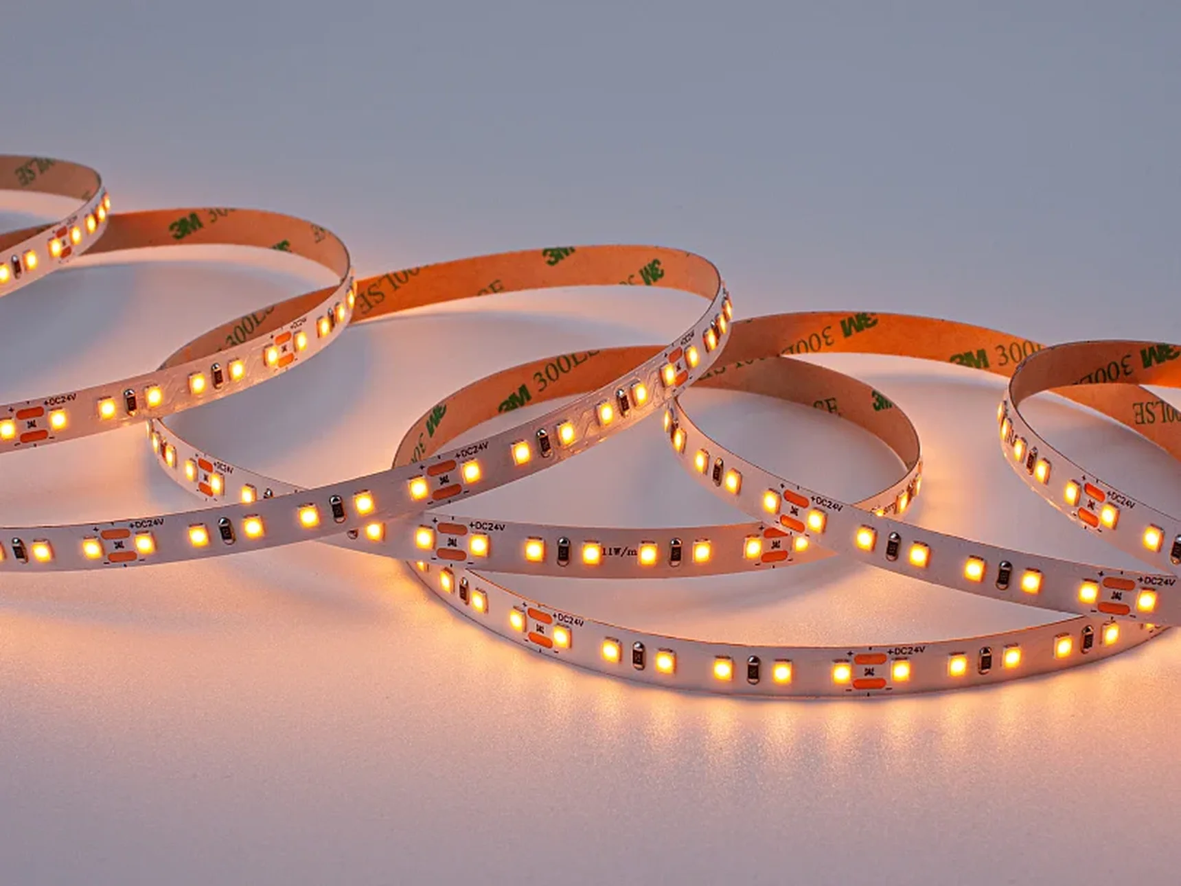 Светодиодная лента LEDS POWER 2835 120/м (11Вт/м) 24В 1800K Ra90