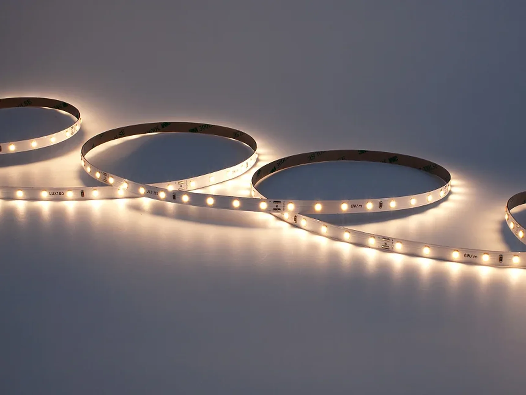 Светодиодная лента LEDS POWER 2835 64/м (6Вт/м) 24В теплая LUX180