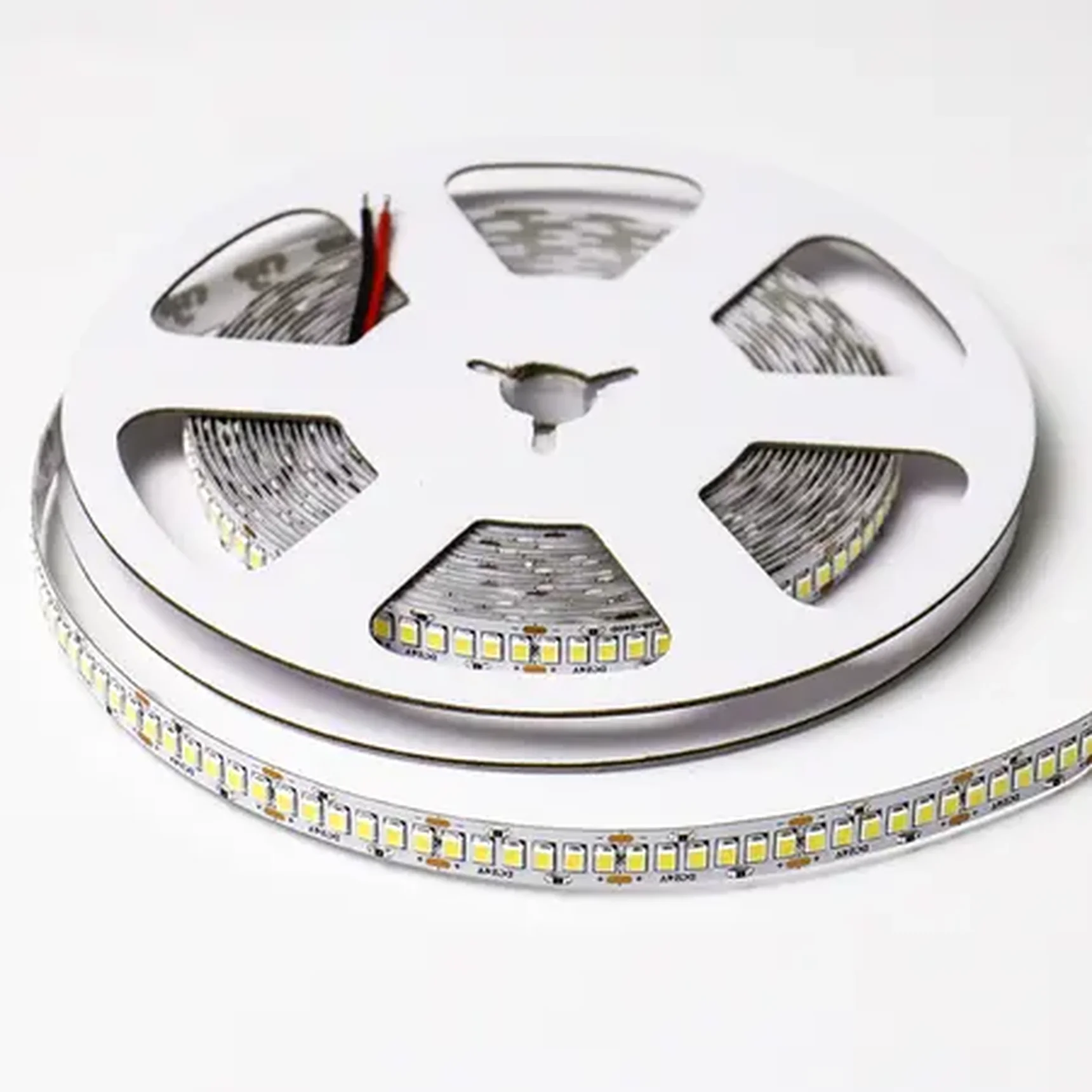 Светодиодная лента SWG Standard, 2835, 240 LED/м, 20 Вт/м, 24В , IP20, Цвет: Холодный белый, SWG2240-24-20-W-M