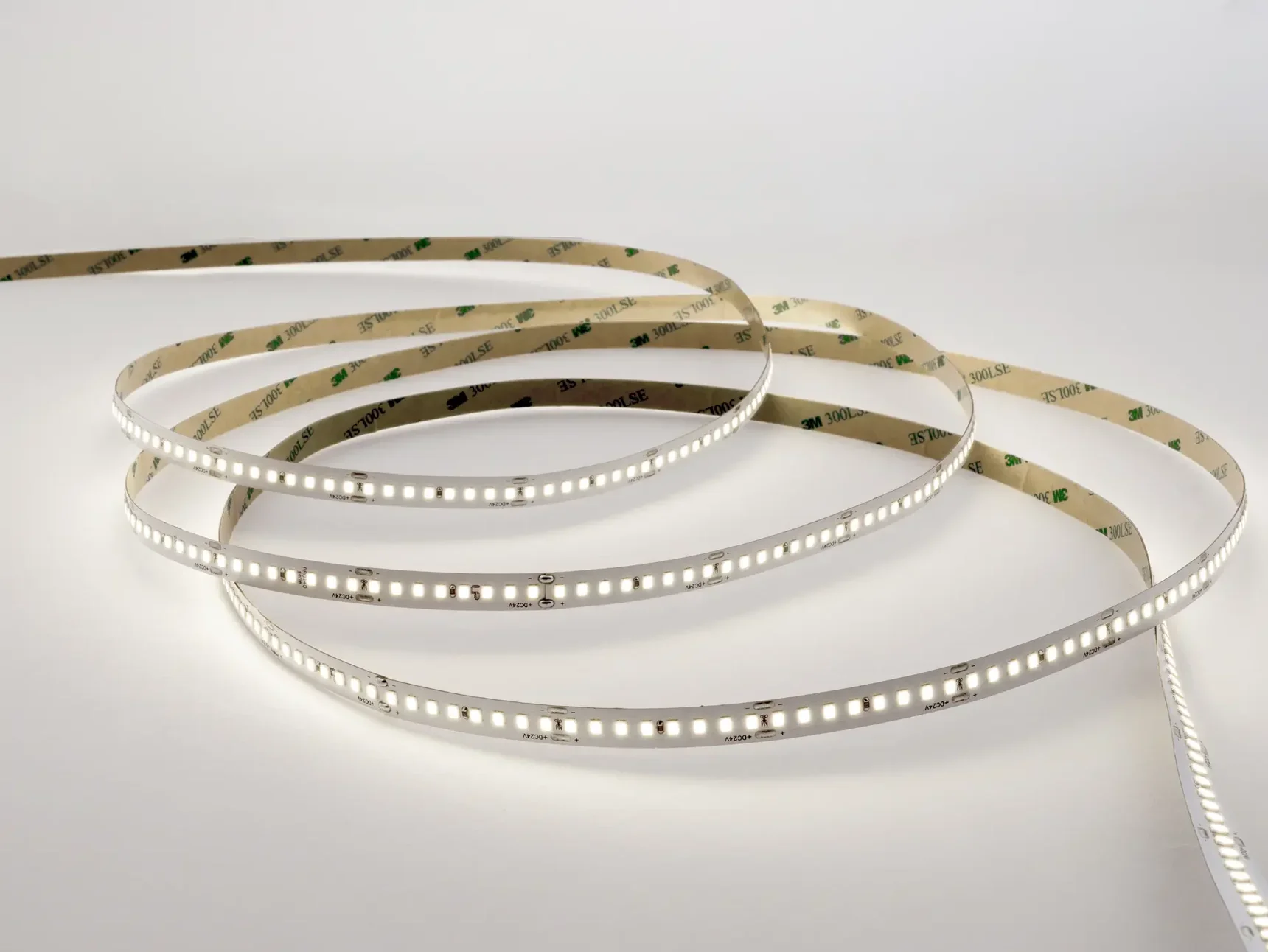 Светодиодная лента LEDS POWER 2835 176/м (16Вт/м) 24В холодная, серия ПРО140 005225