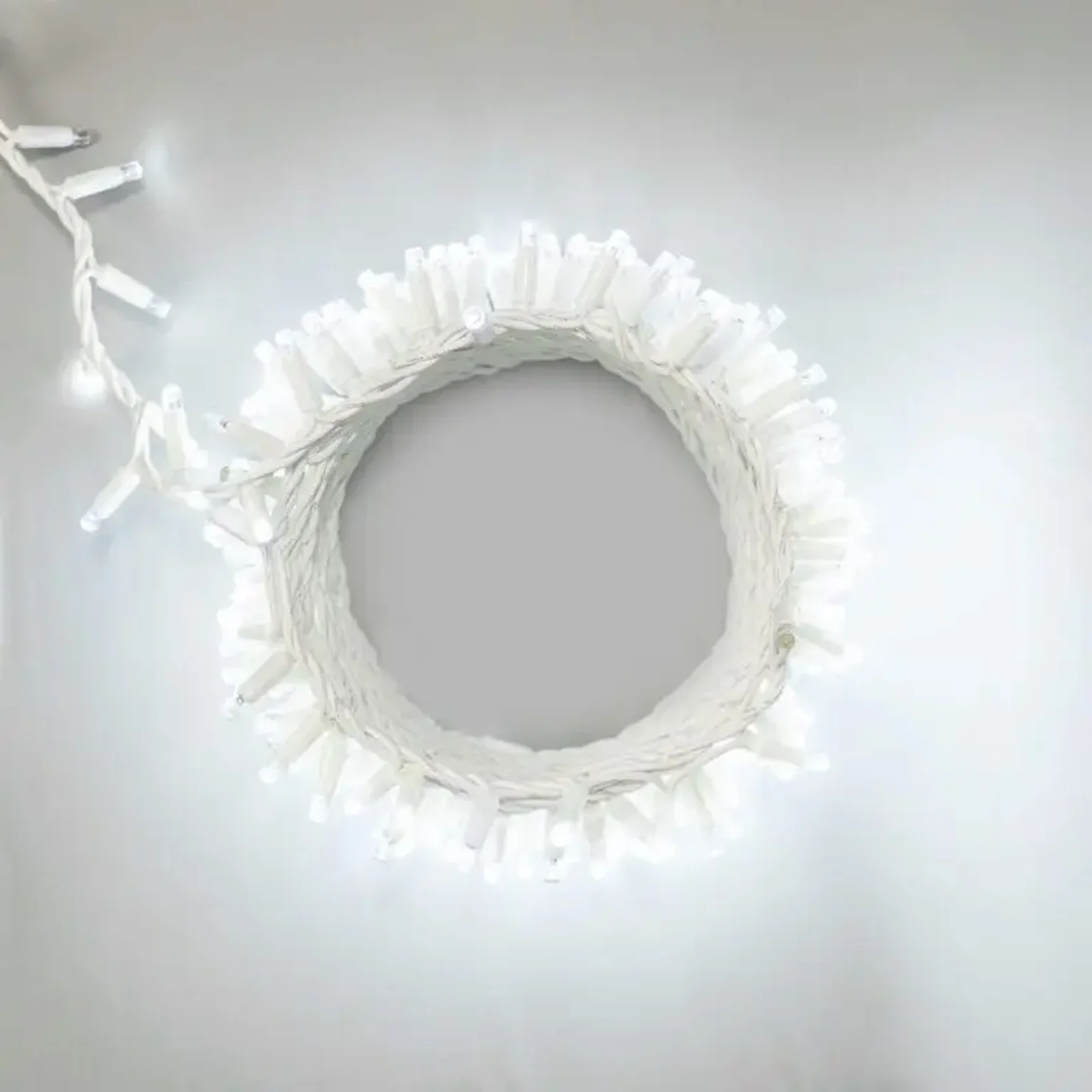 Гирлянда Нить Шатровая с Колпачком 10м Белая с Мерцанием Белого Диода, 300 LED, Провод Белый Каучук, PST300BLWCAP-18-2W