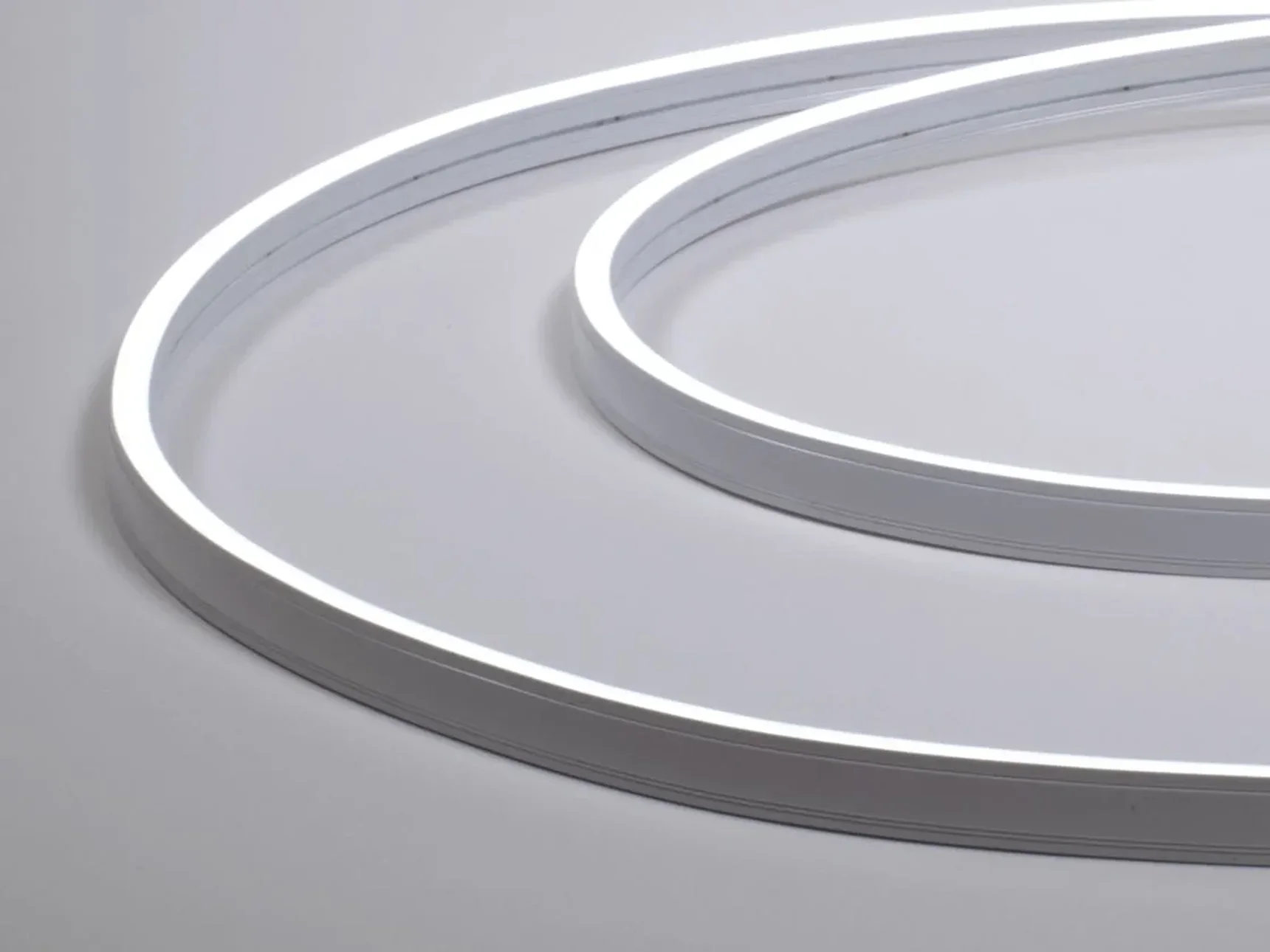 Холодный белый 24В IP67 9.6Вт/м 144 LED/м SMD2835 6×12 мм 20 м постоянного тока NE-CC2120-24-9.6-W