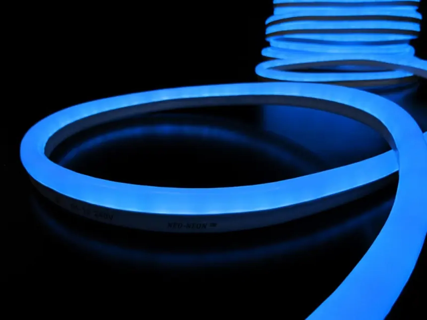 Гибкий неон LN-FX-50-240V-B,Леднеонфлекс,14х27,5мм,синий,0,91м