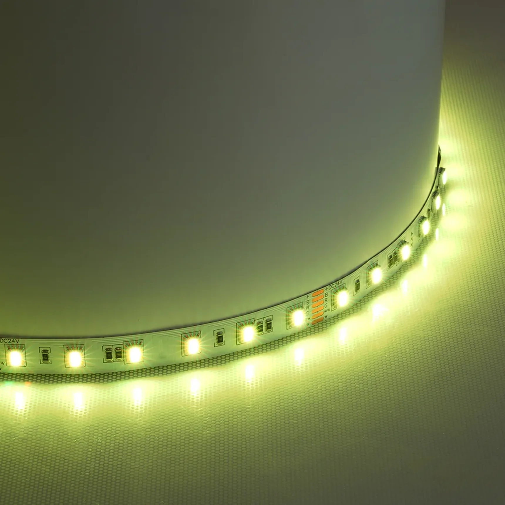 Светодиодная COB лента Feron LS530, 320SMD(2110) 10Вт/м 24V 5000*8*1.8мм 3000К IP20