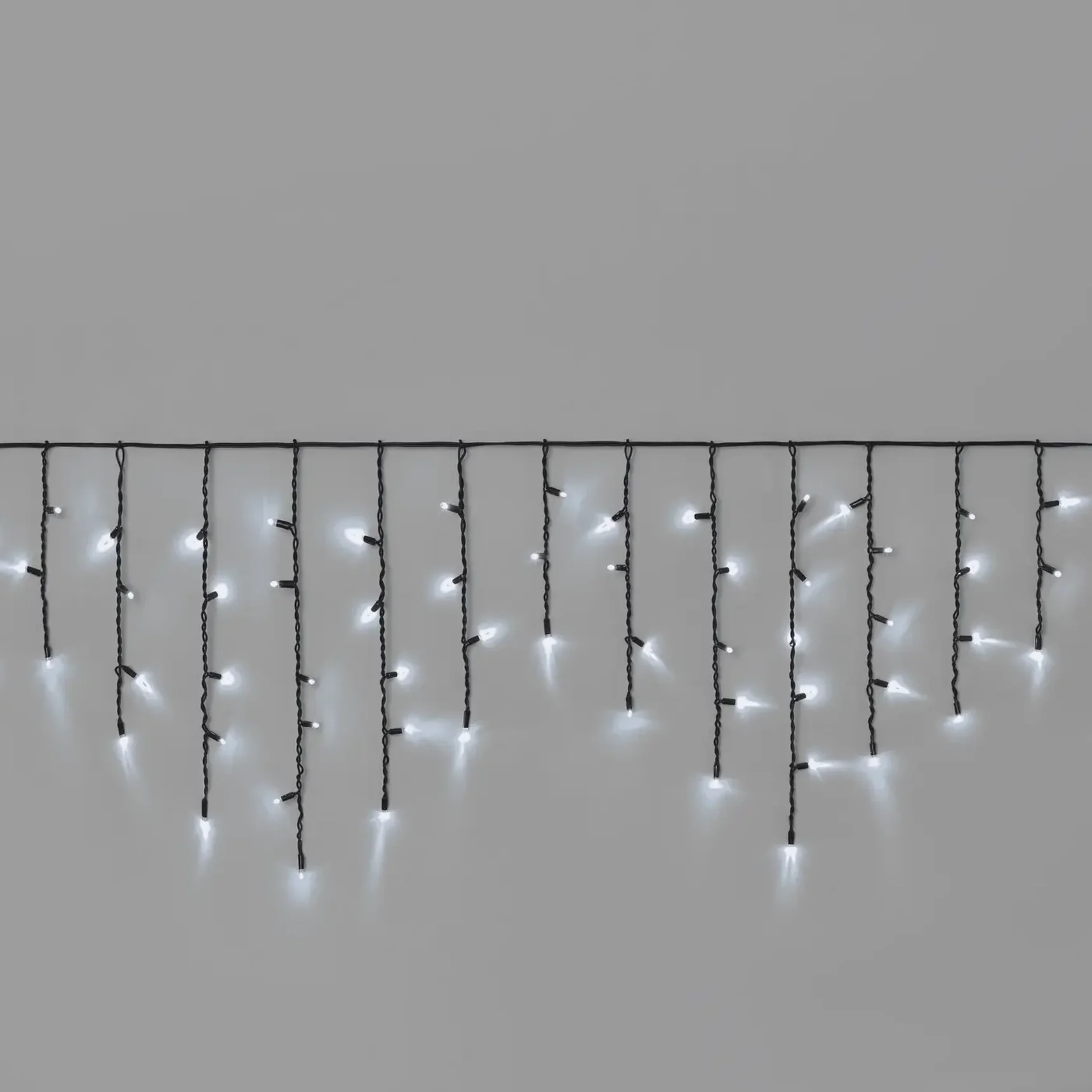 Гирлянда Бахрома INOXHUB 3х0.6м, 108 LED, 220В, IP65, чёрная резина 3.3мм, БЕЛАЯ