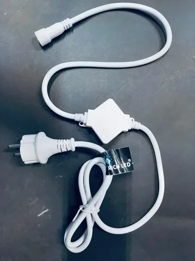 Блок питания универсальный для статичных и флэш изделий Rich LED. 220 В, 4А, провод белый