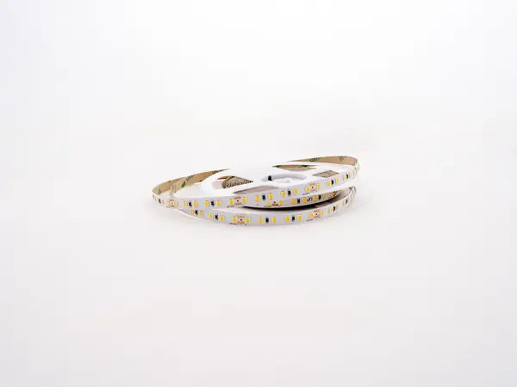 Светодиодная лента 2835 120/м (5Вт/м) 24В теплая 005881