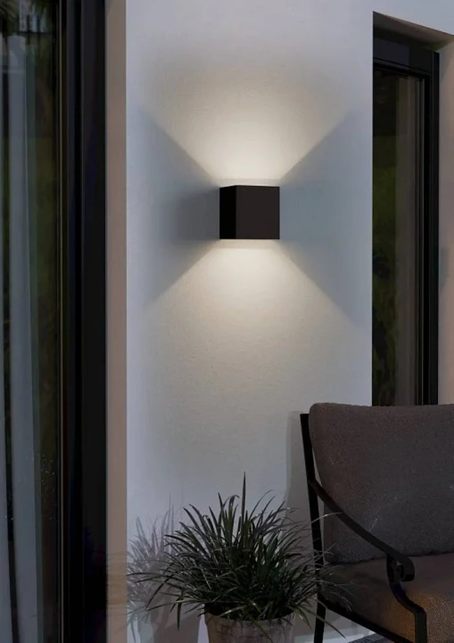 901064 Уличное бра CALPINO 3, 2X2,8W (LED), 3000K, 840lm, IP54, L100, H100, A100, литой алюминий, чёрный/прозрачное стекло