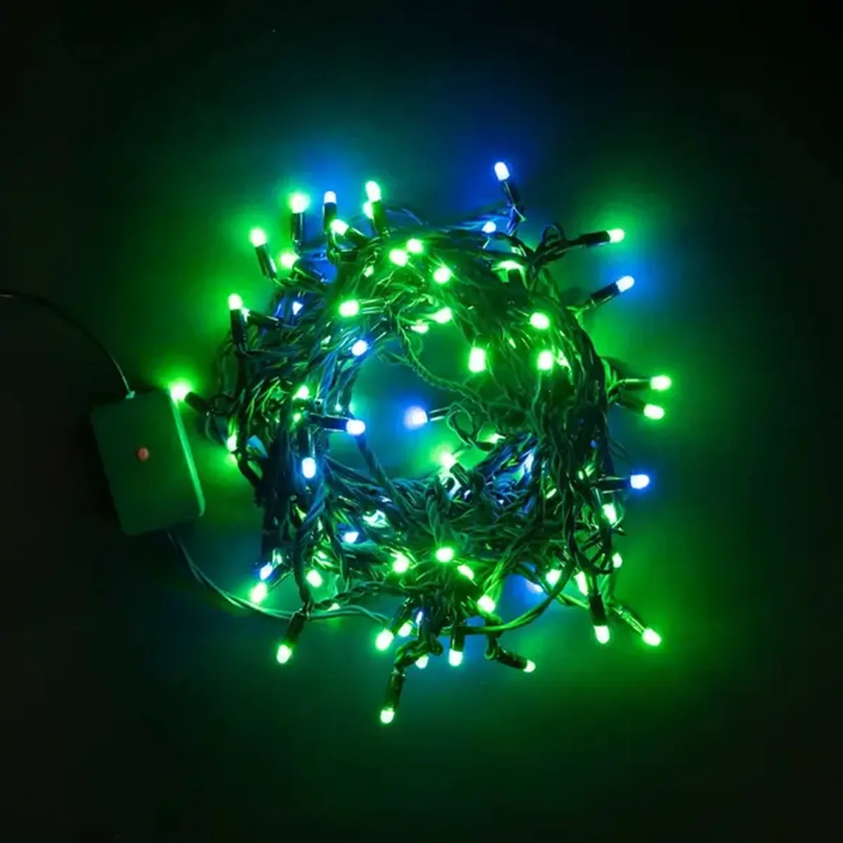 Гирлянда Нить с Колпачком 15м Разноцветная 220В, 100 LED, Провод Черный Каучук, IP54