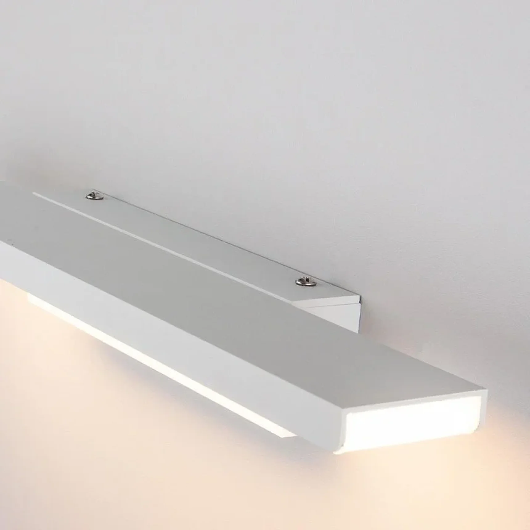 Настенный светодиодный светильник Sankara LED MRL LED 16W 1009 IP20 белый