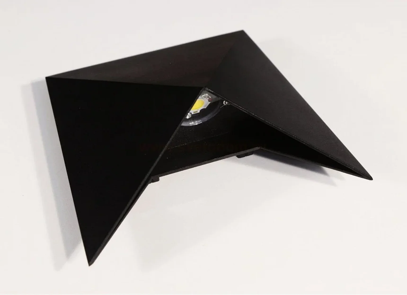 BATTERFLY черный уличный настенный светодиодный светильник 1517 TECHNO