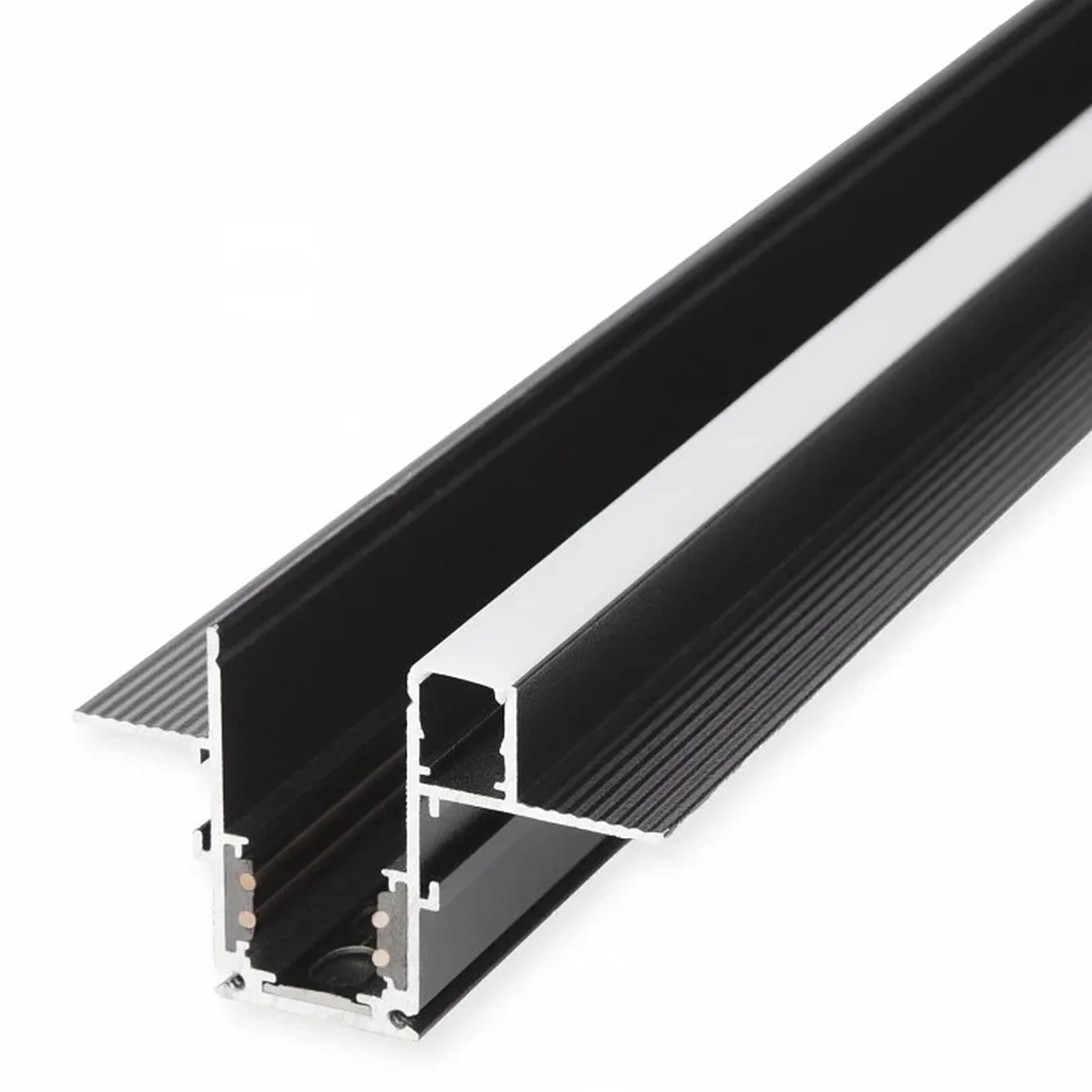 Slim Magnetic Шинопровод встраиваемый с местом под светодиодную ленту