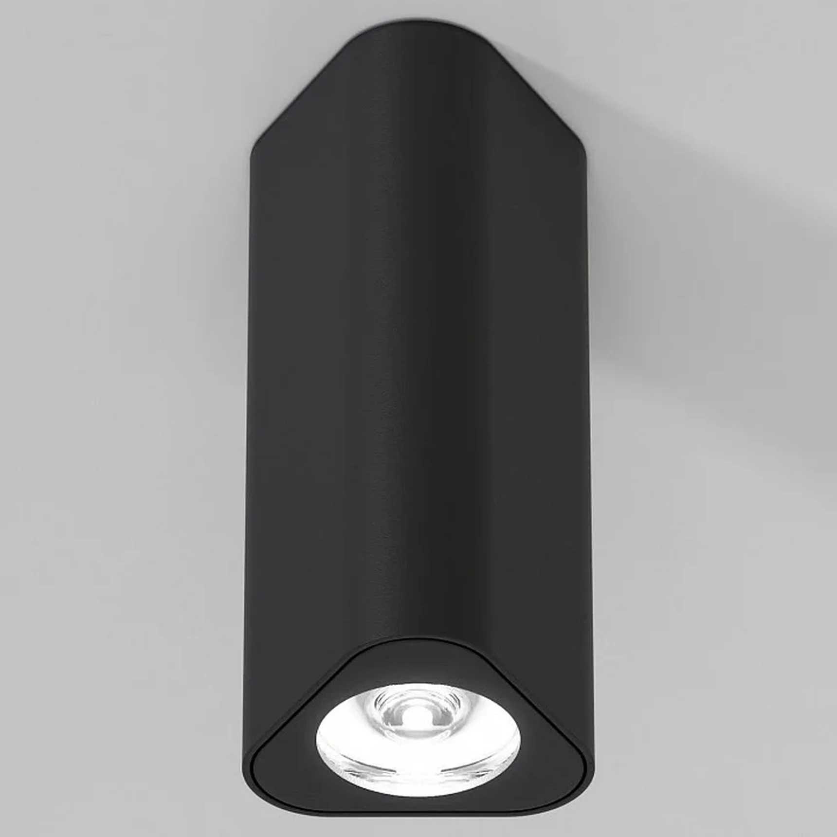 Светильник потолочный светодиодный Trio 8W 4000K черный 25110/LED