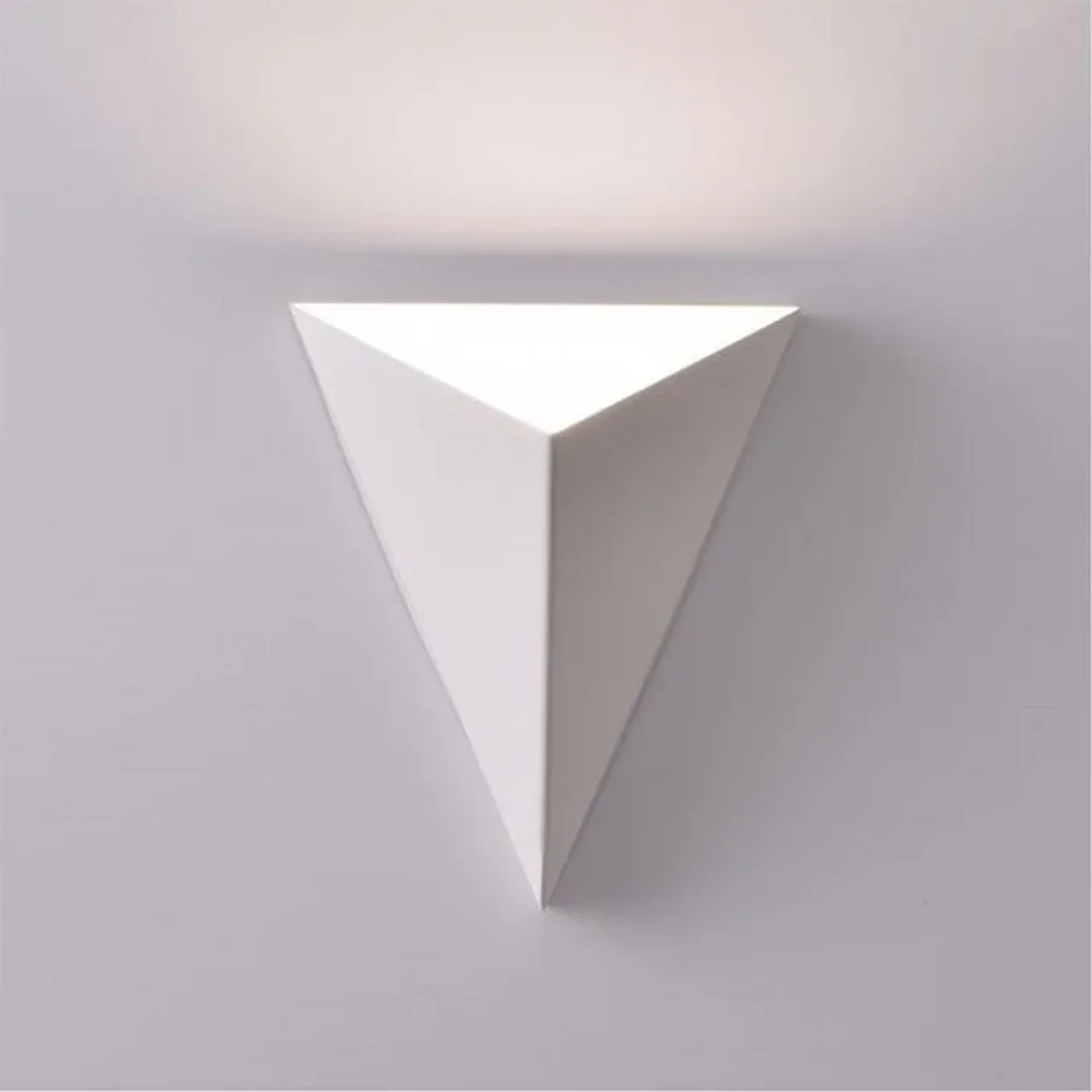 Светильник настенный ARTE LAMP A2033AP-1WH