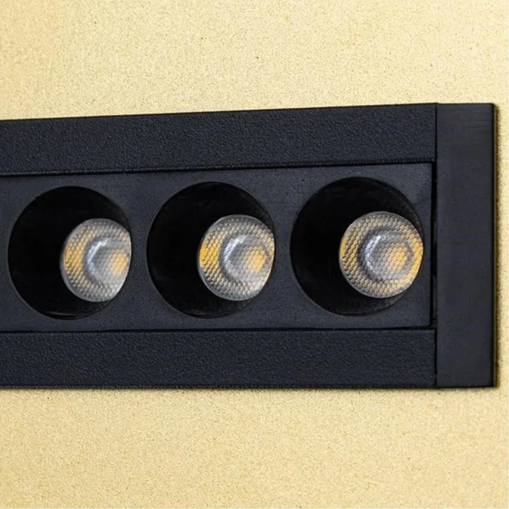 Светильник потолочный ARTE LAMP A2220PL-3GO