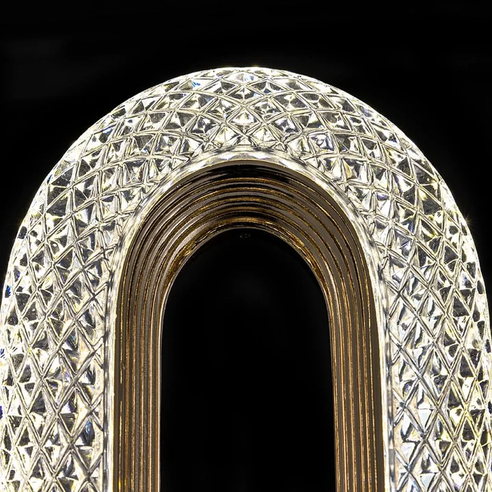 Светильник настенный OVALE ARTE LAMP A2489AP-1GO