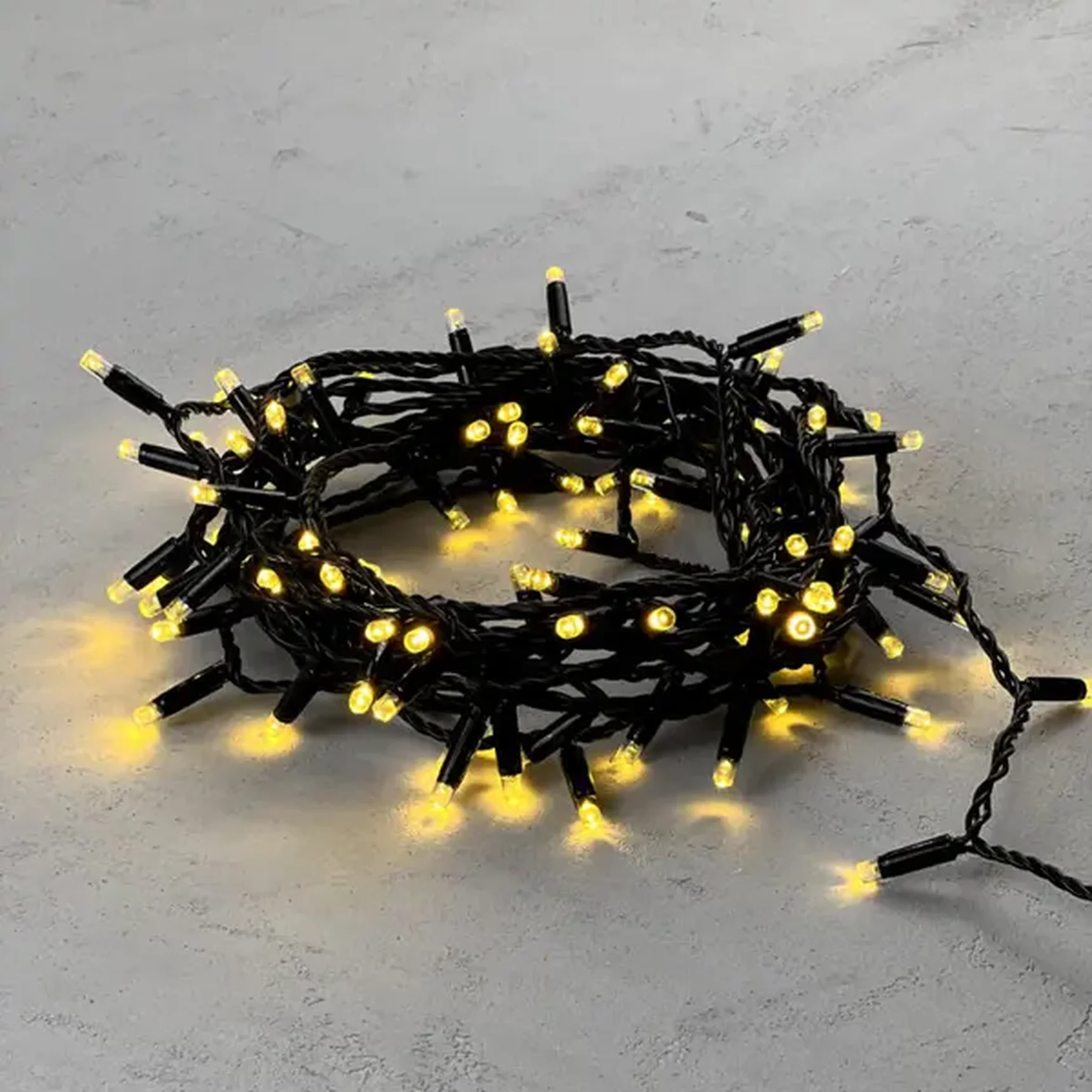 Гирлянда Нить с Колпачком 10м Золотой, 100 LED, Провод Черный ПВХ, IP65