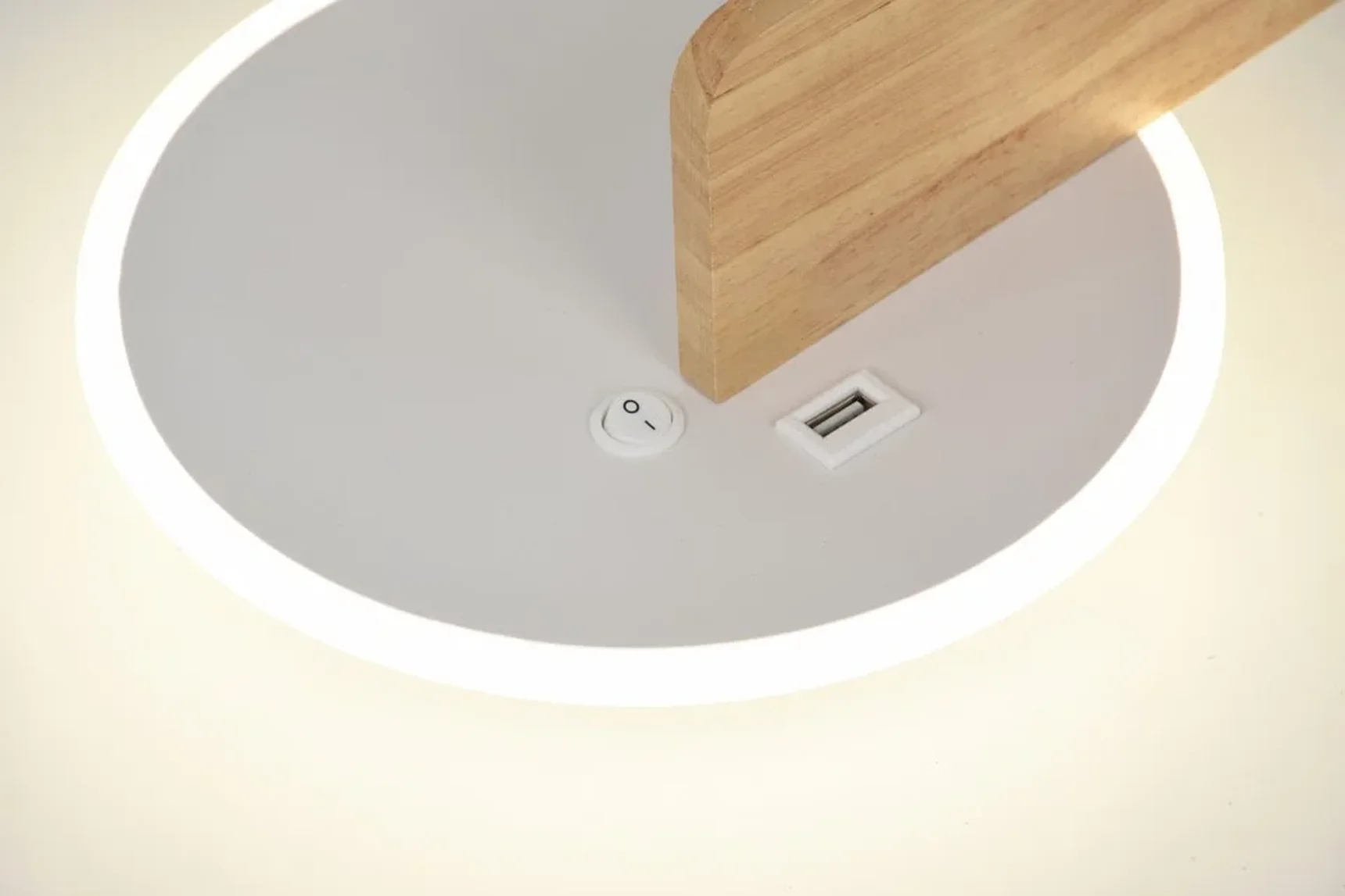 Светильник настенный Rivoli Anastasia 6154-401 светодиодный LED 22 Вт 4000 К с выключателем