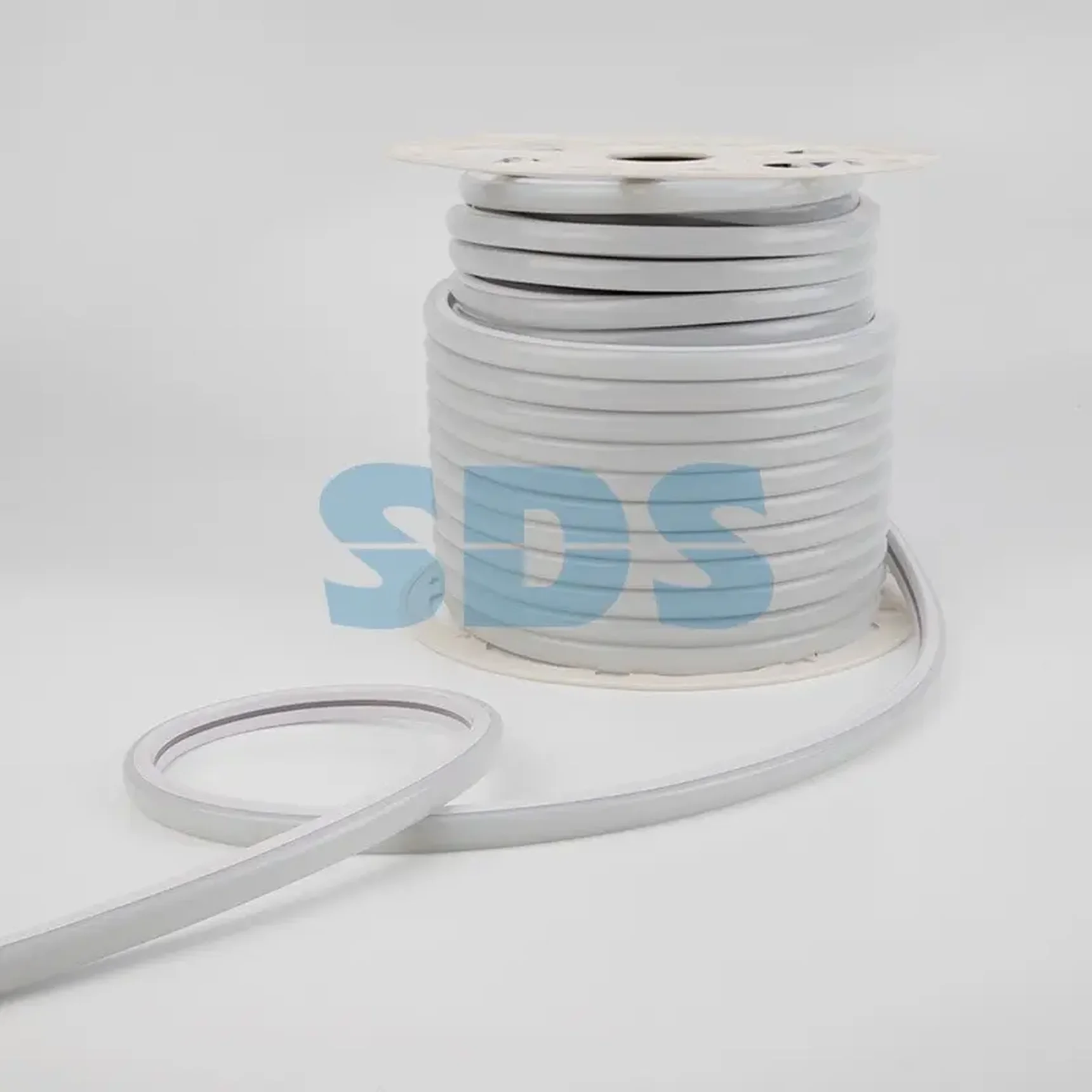 Гибкий неон LED SMD,  форма – D,  16х16 мм,  белый,  120 LED/м,  бухта 50 м