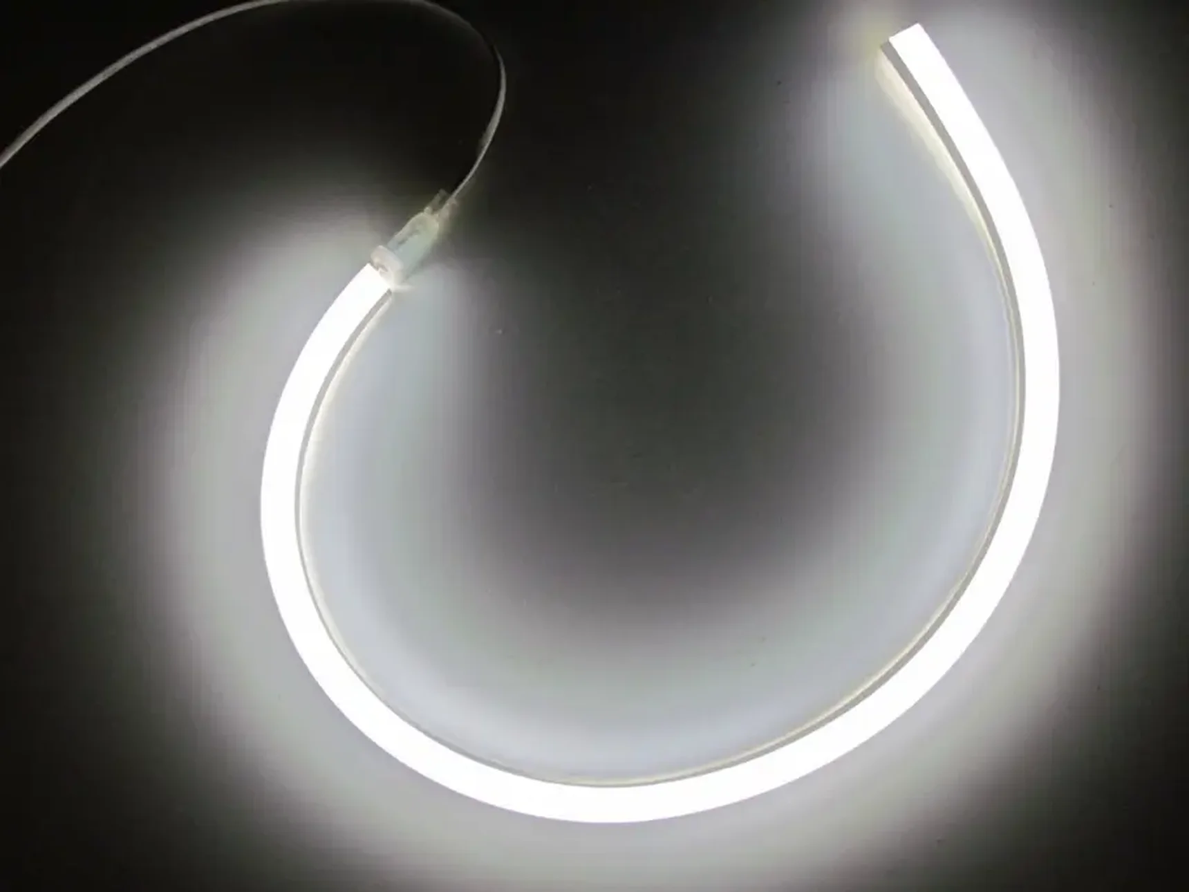 Гибкий неон LN(H)-FX-FCB-3528-240V-W, Леднеонфлекс,15х26мм, проф., белый, 1М СУПЕРСВЕТ