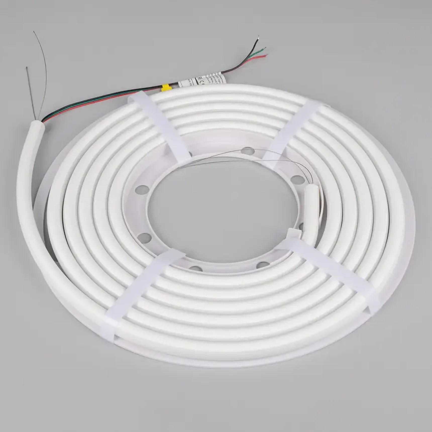 Лента герметичная SPI-WAVE-TOP-G200-18x15mm 12V RGB PX2 (26 W/m, IP54, 5m, wire x1) (Arlight, Вывод прямой, 3 года)