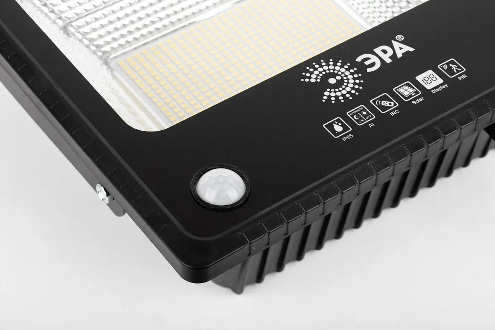 ERAPRO-150 ЭРА Прожектор светодиодный уличный на солн. бат. 150W, 1500 lm, 5000K, с датч. движения, ПДУ, IP65 (