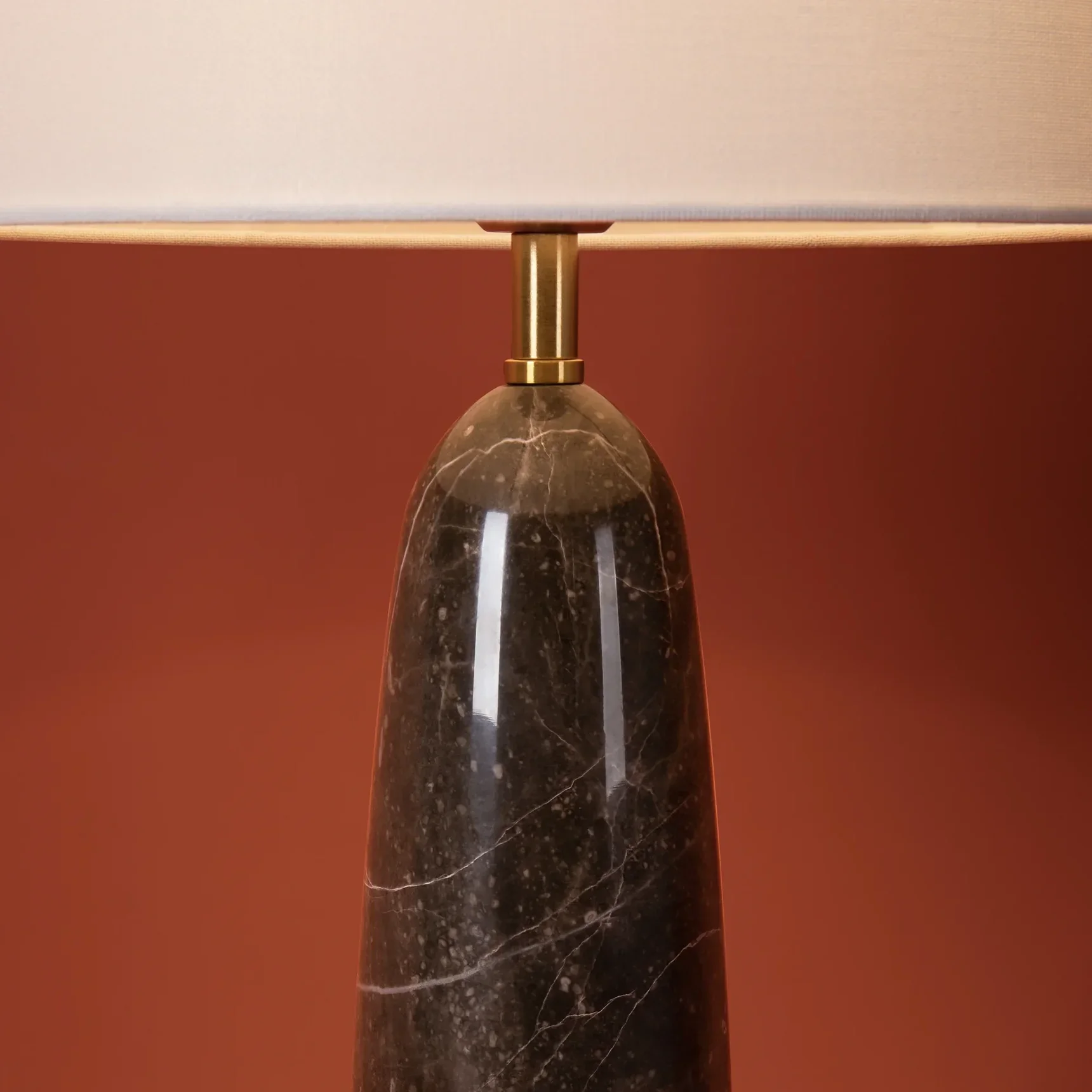 Настольный светильник MarmoLatte, FR2054TL-01BS2