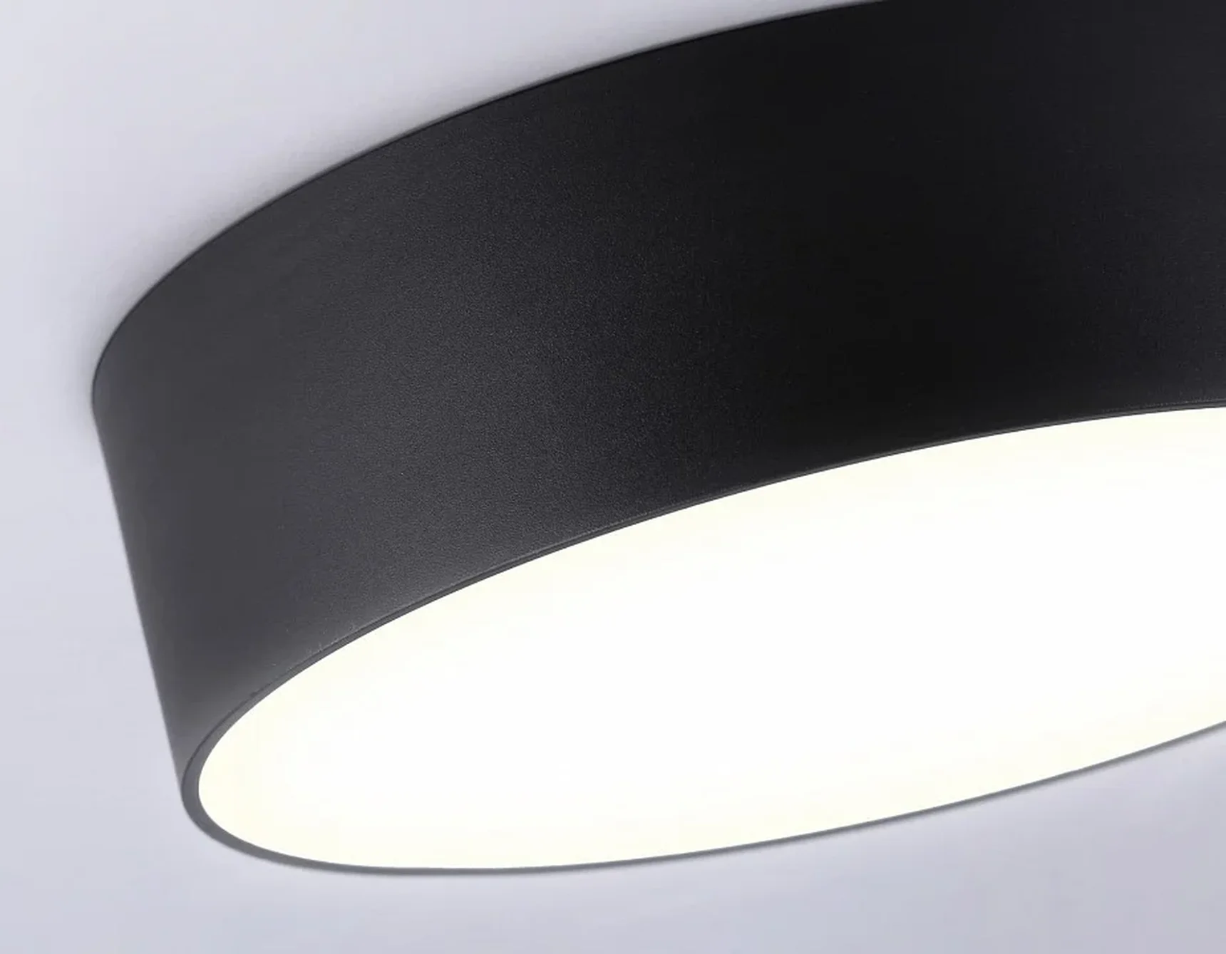 Светильник светодиодный потолочный FV5521 BK черный LED 26W 3000K D220*58 (Без ПДУ)
