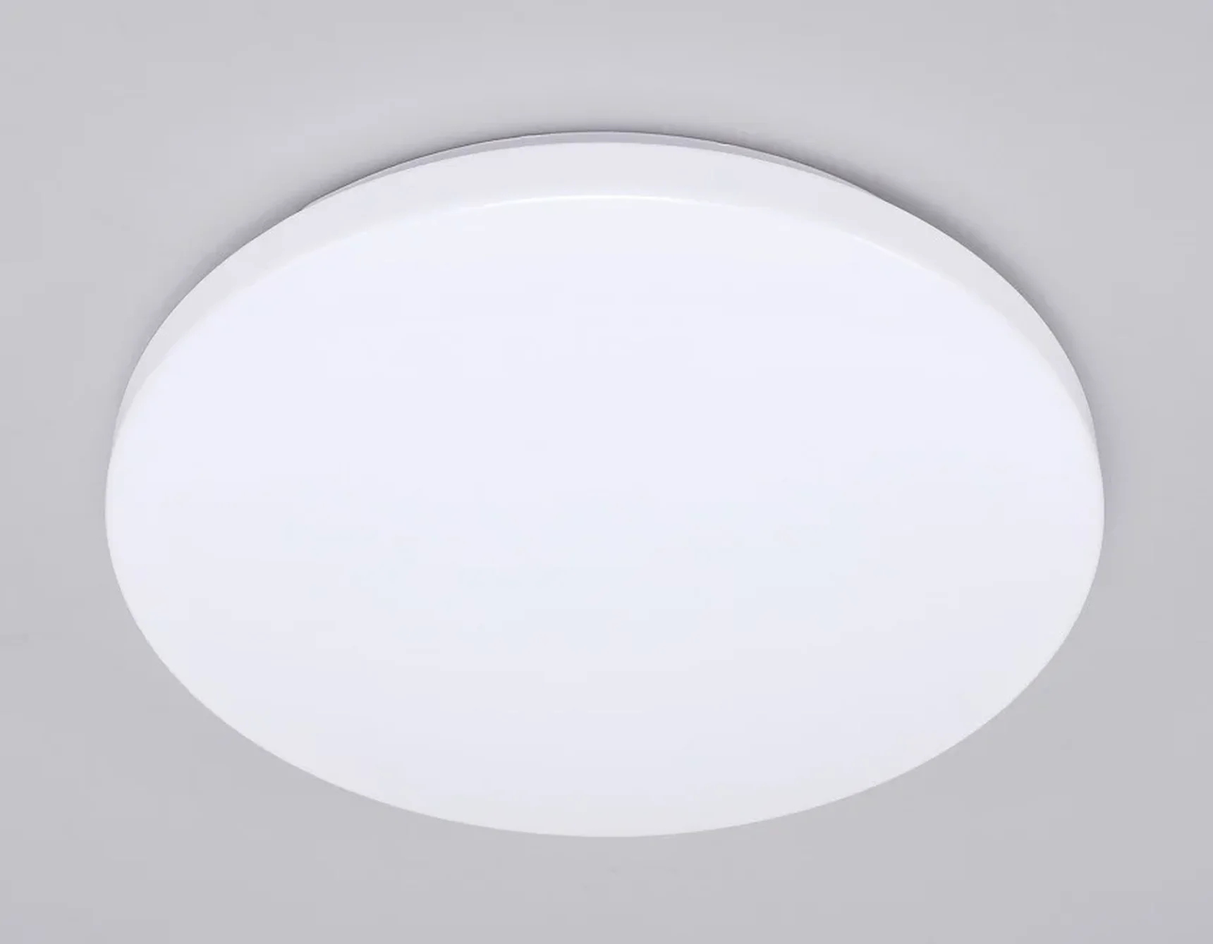 Потолочный светодиодный светильник FZ1010 WH белый 30W 6400K D370*55 (Без ПДУ)