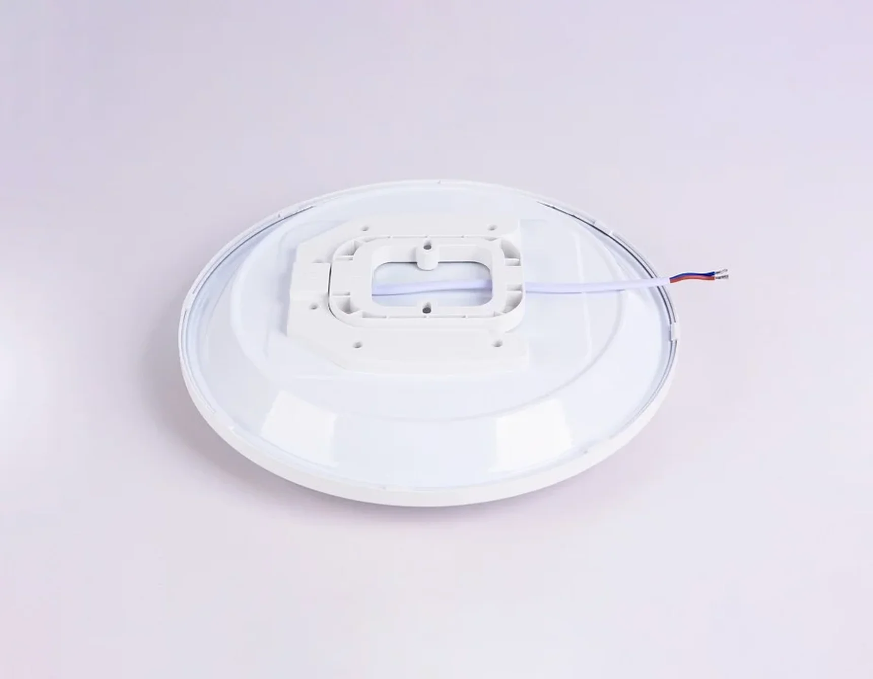 Потолочный светодиодный светильник FZ1230 WH белый IP44 22W 6400К D260*55 (Без ПДУ)