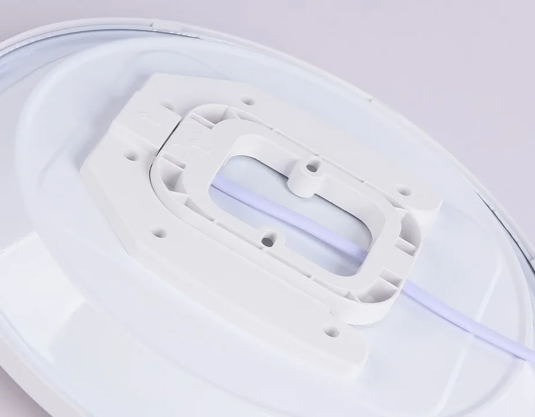 Потолочный светодиодный светильник FZ1231 WH белый IP44 42W 6400К D370*55 (Без ПДУ)